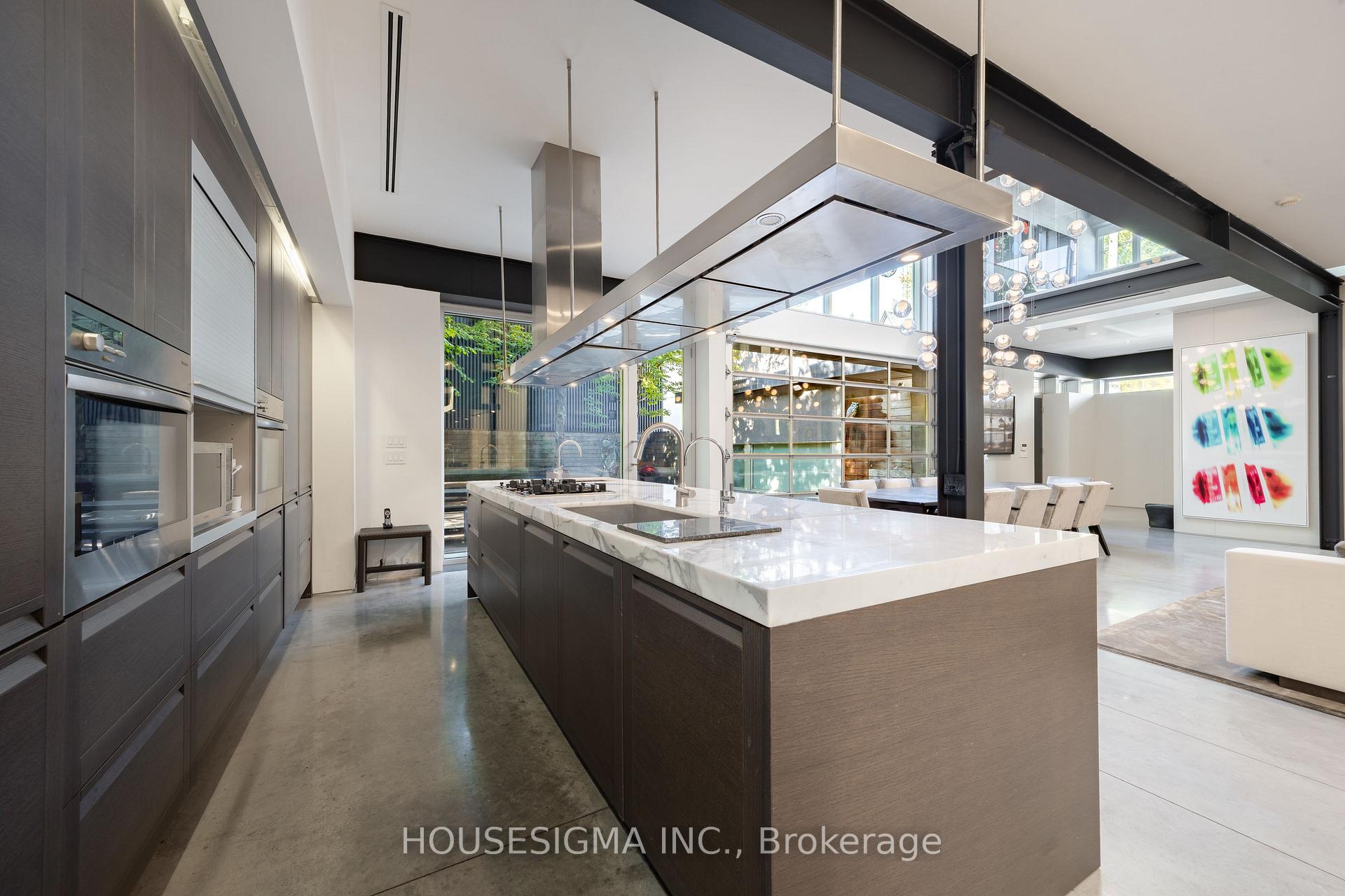 Photo 13 of 11 Bishop Street, Toronto, The Annex — HOMEH