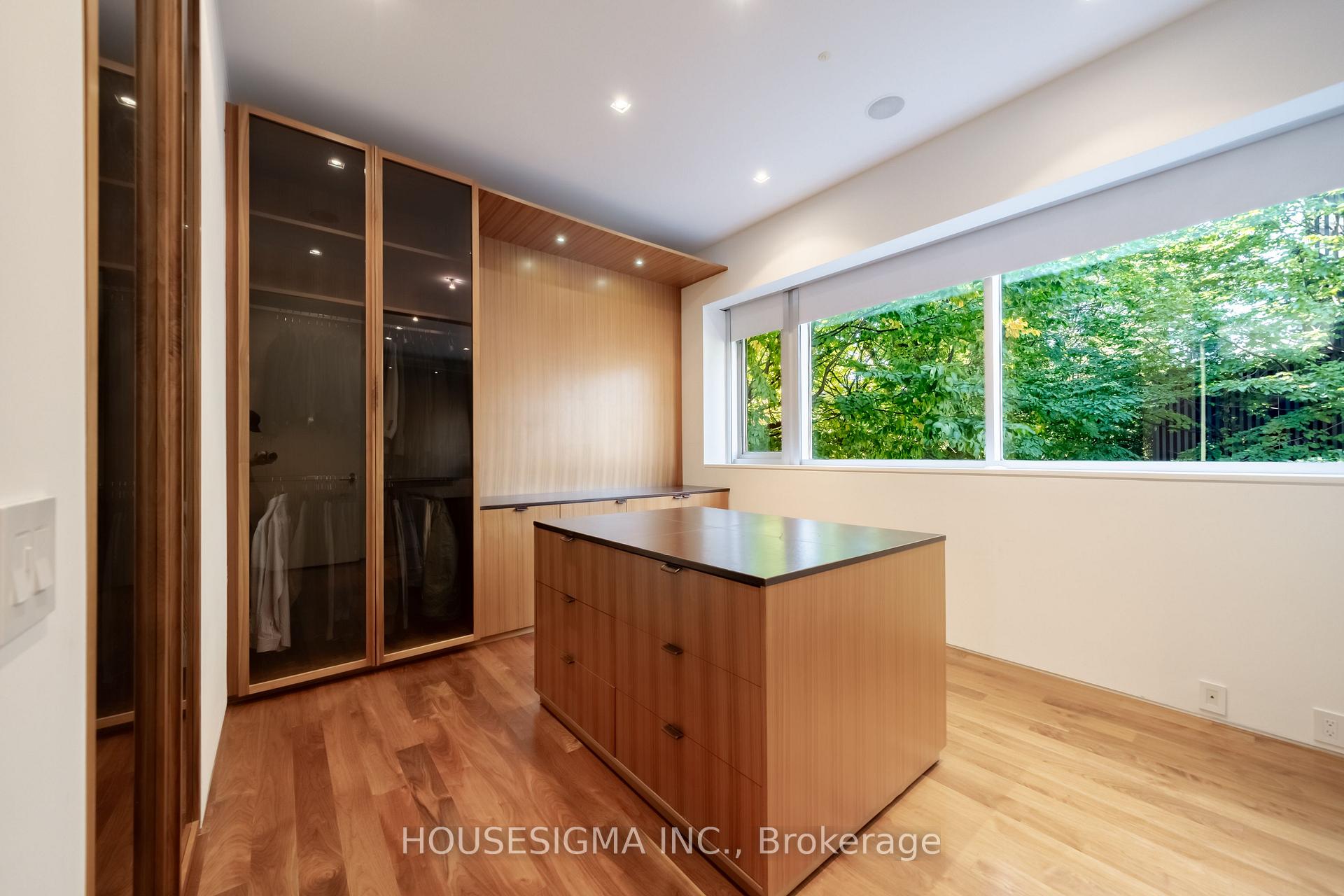 Photo 18 of 11 Bishop Street, Toronto, The Annex — HOMEH