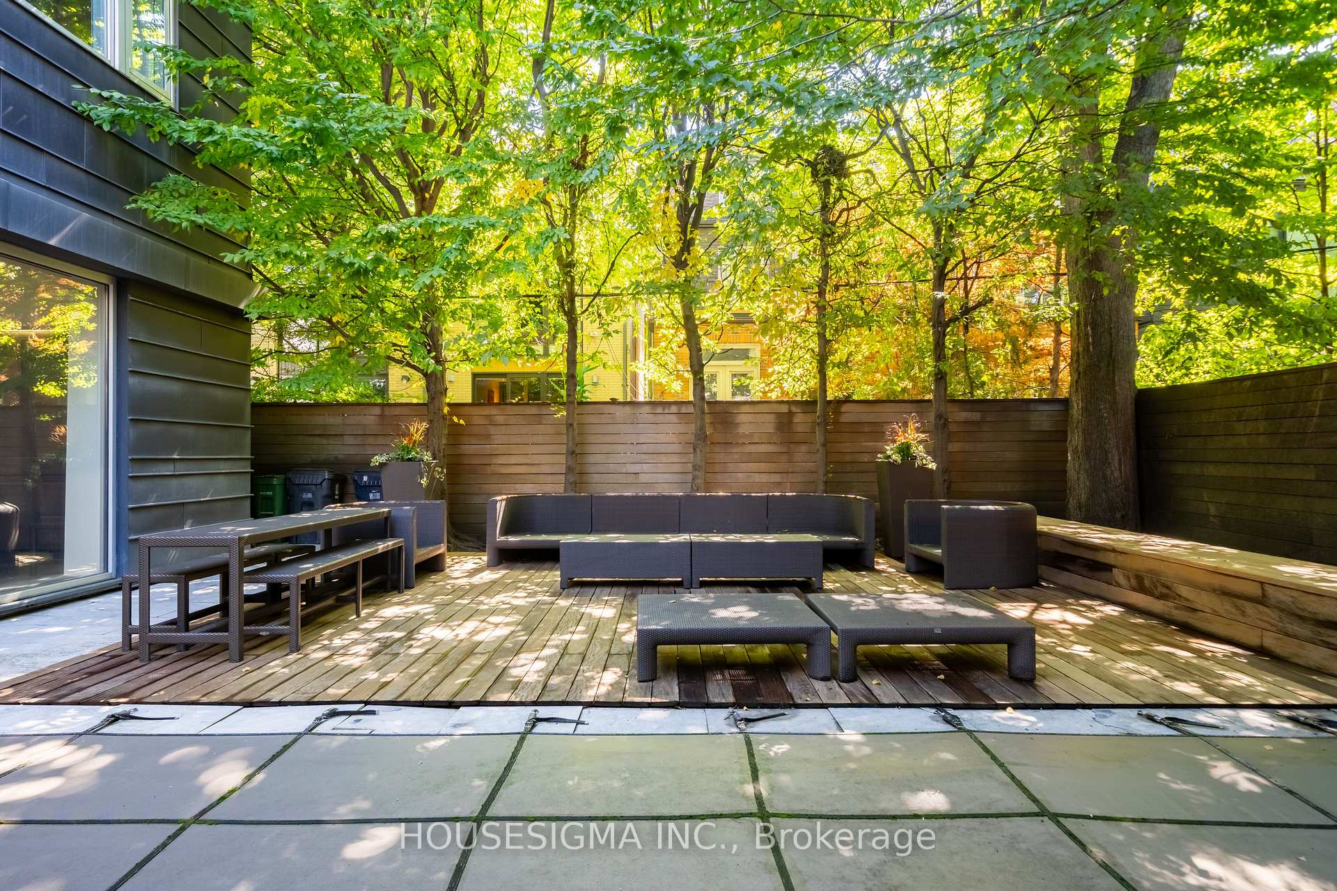 Photo 32 of 11 Bishop Street, Toronto, The Annex — HOMEH