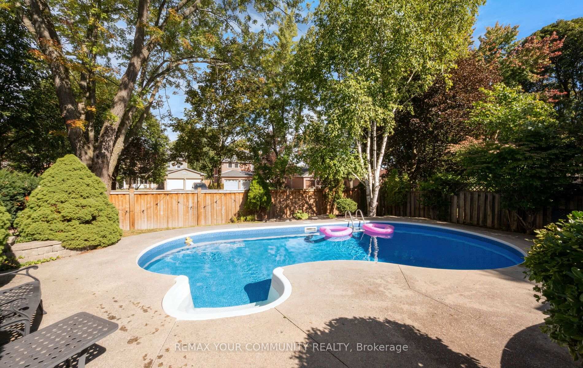 Photo 2 of 25 Albery Crescent, Aurora, Aurora Highlands — HOMEH