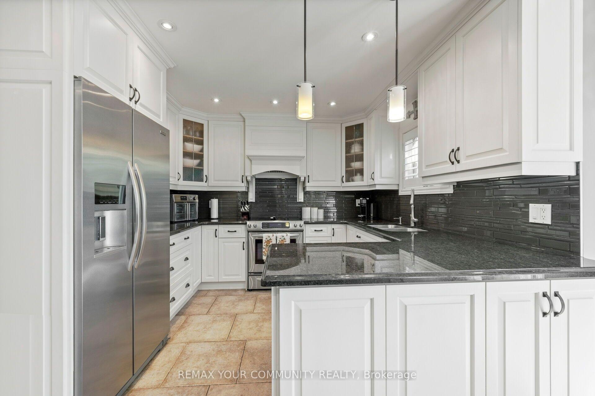 Photo 8 of 25 Albery Crescent, Aurora, Aurora Highlands — HOMEH