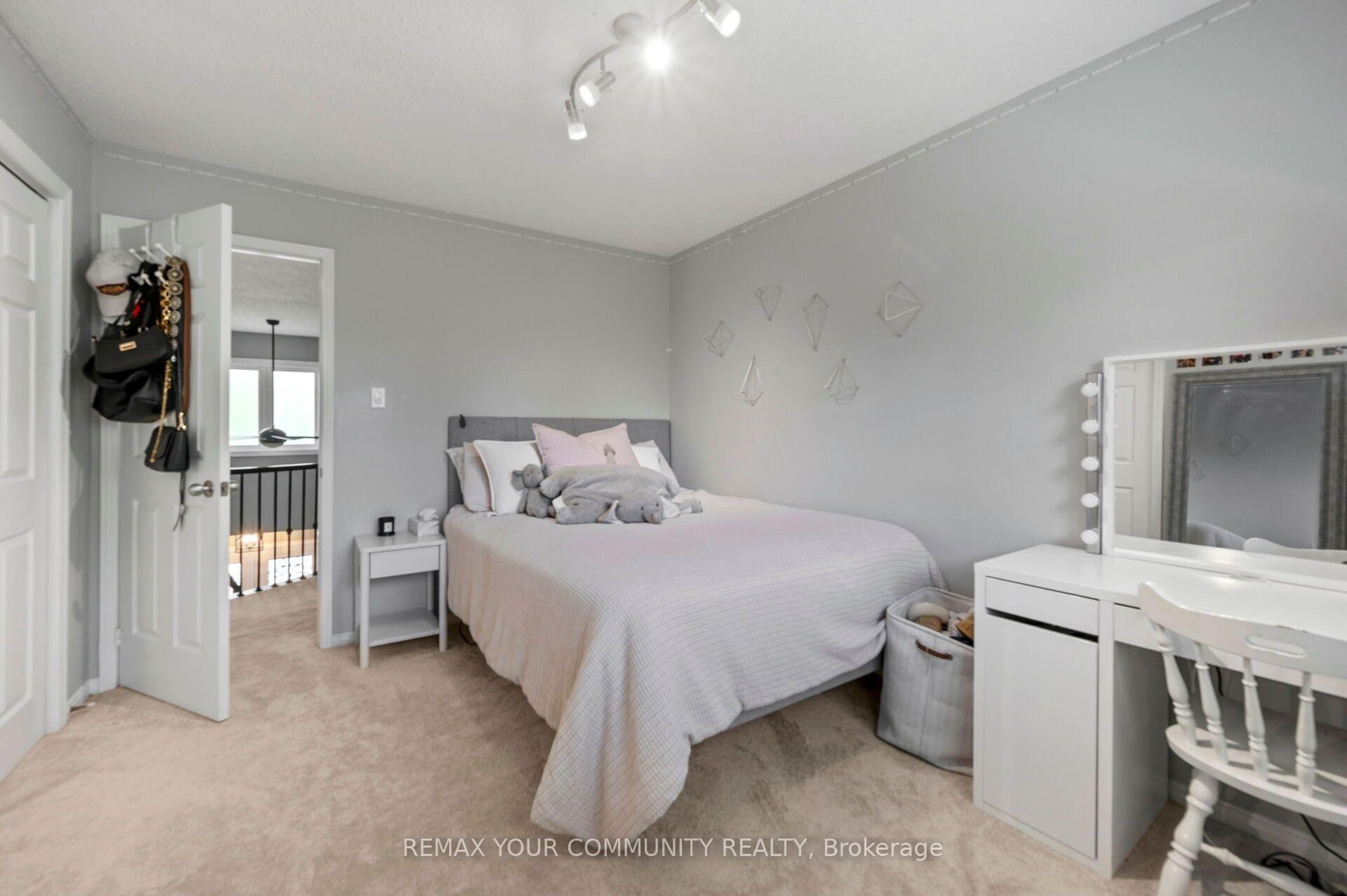 Photo 20 of 25 Albery Crescent, Aurora, Aurora Highlands — HOMEH