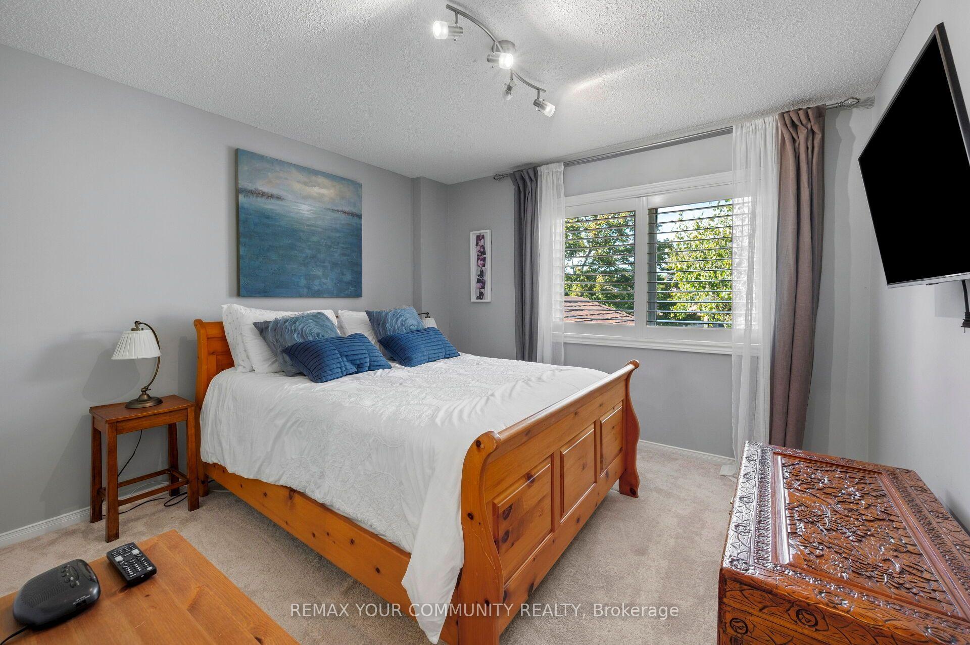 Photo 21 of 25 Albery Crescent, Aurora, Aurora Highlands — HOMEH
