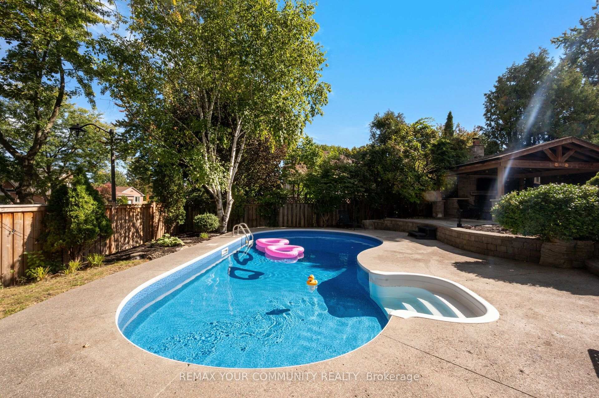 Photo 37 of 25 Albery Crescent, Aurora, Aurora Highlands — HOMEH