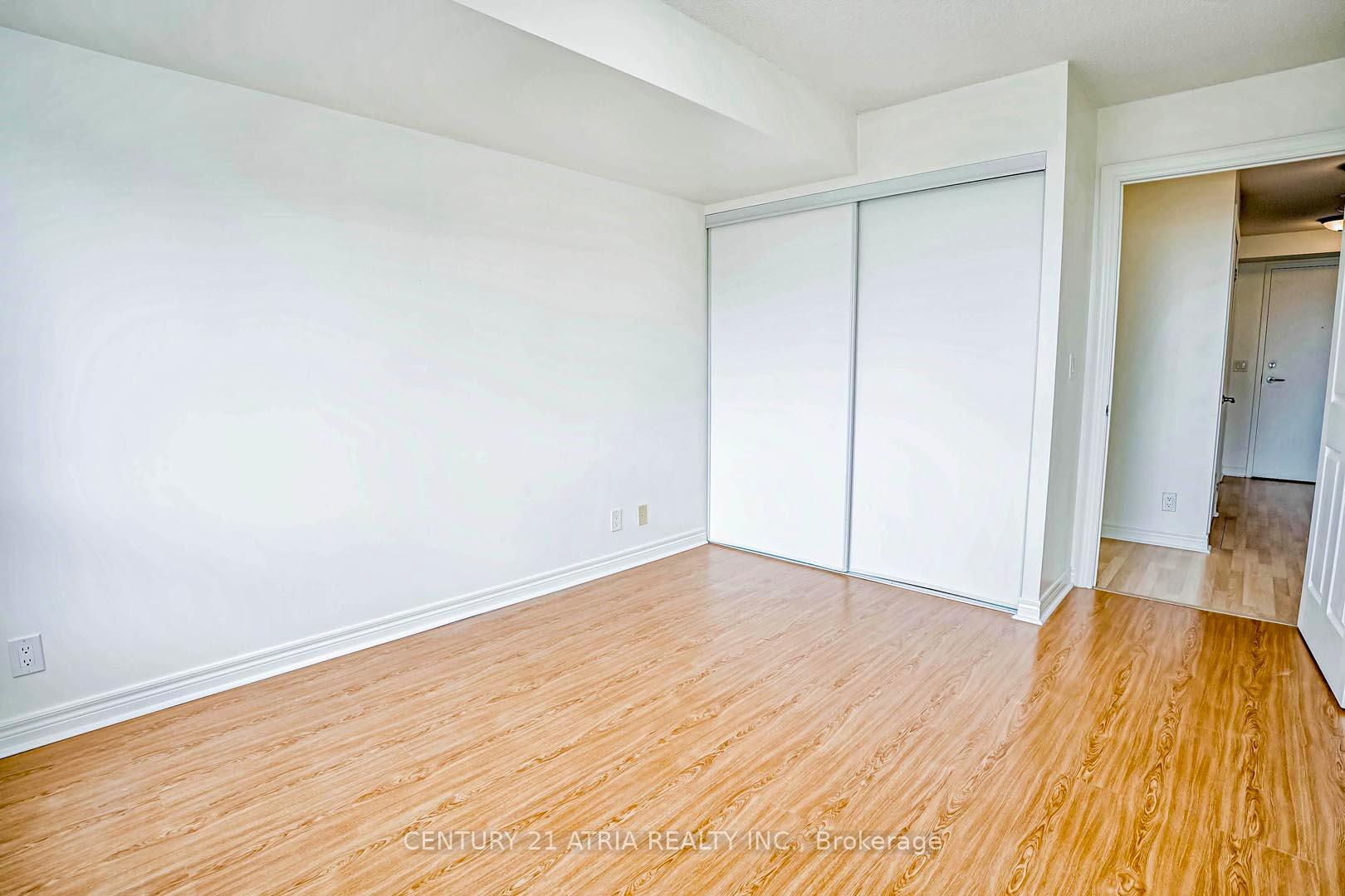 Photo 13 of Unit 1007, 33 Cox Boulevard, Markham, Unionville — HOMEH