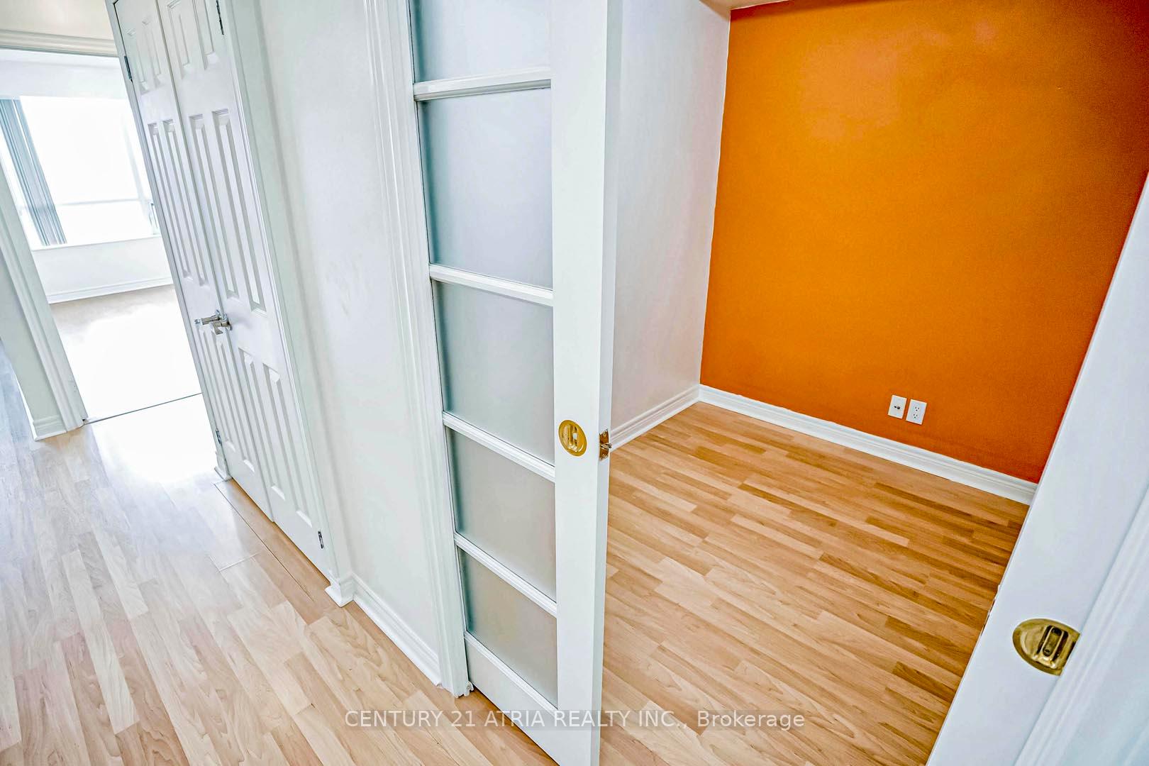 Photo 16 of Unit 1007, 33 Cox Boulevard, Markham, Unionville — HOMEH
