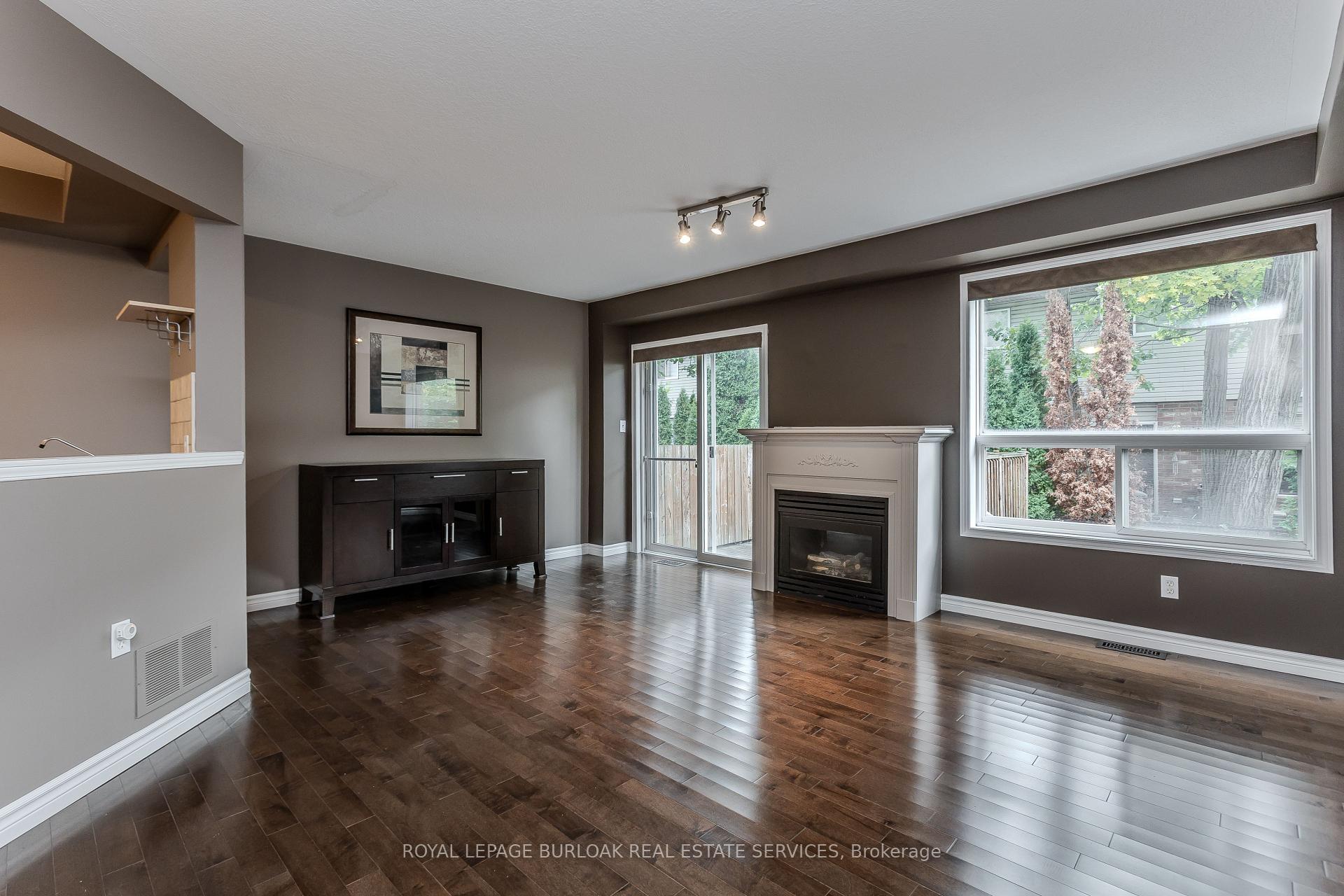 Photo 13 of Unit 17, 348 Highland Road, Hamilton, Stoney Creek Mountain — HOMEH