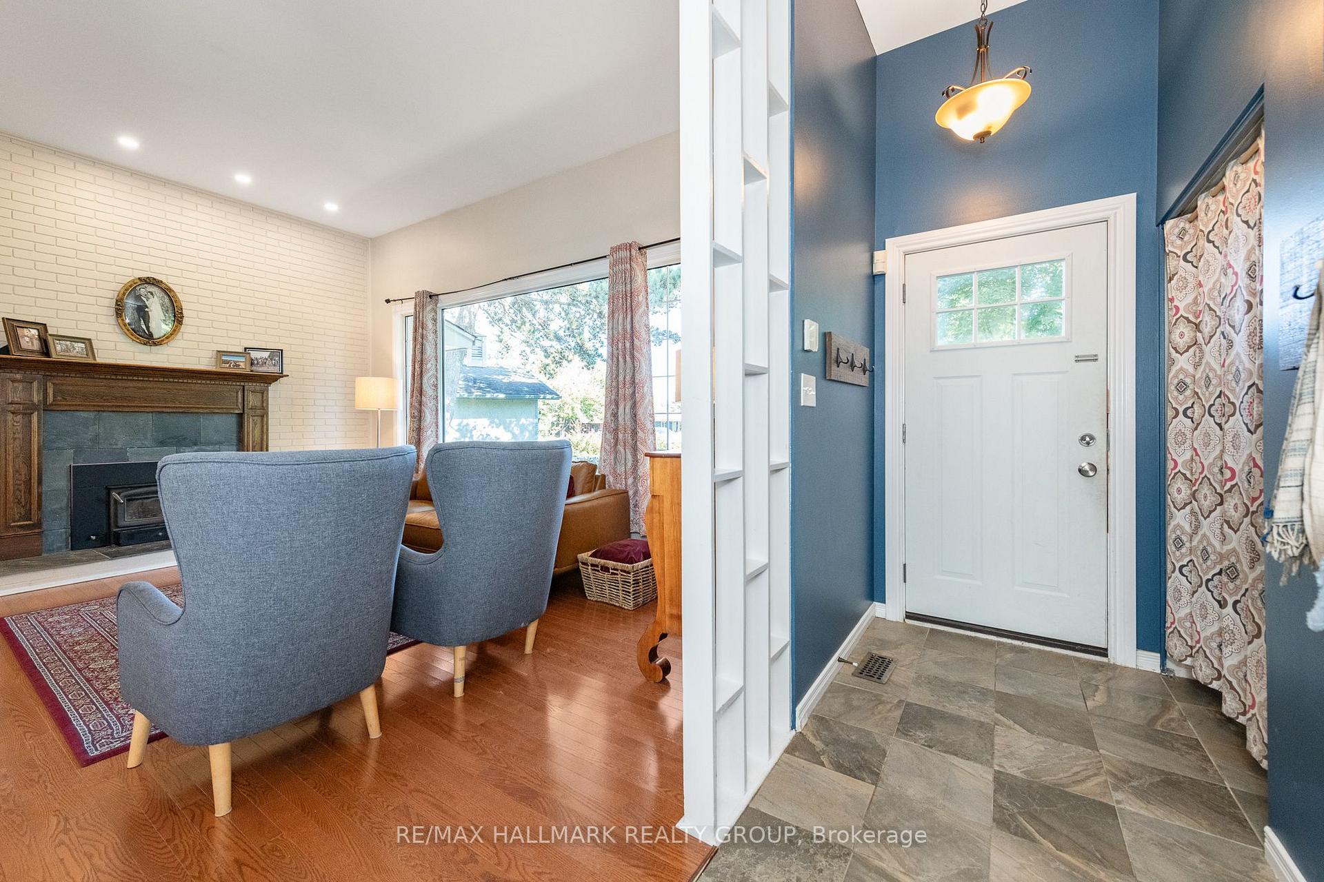 Photo 3 of 63 Cherrywood Drive, Ottawa, Arbeatha Park — HOMEH