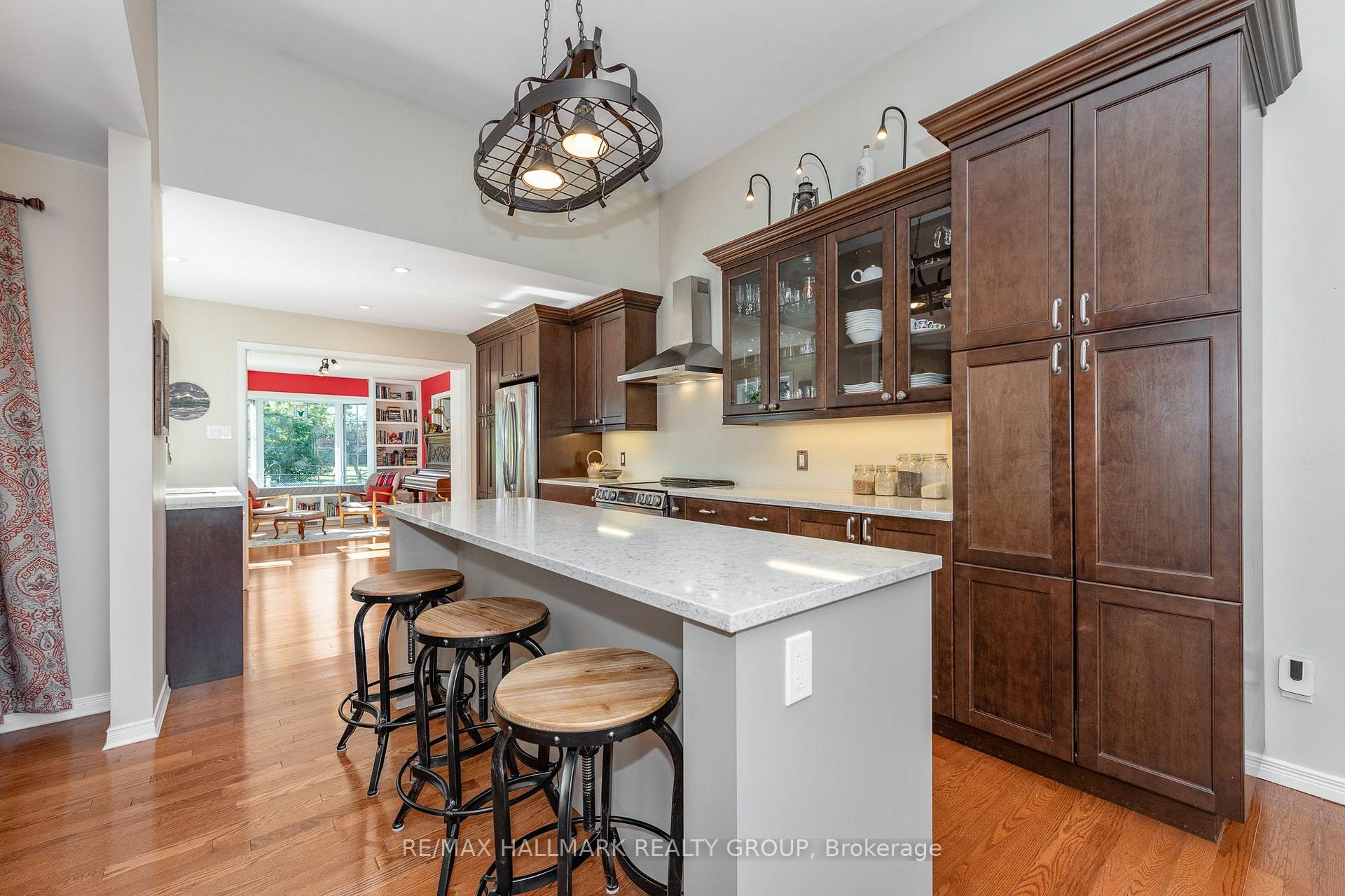 Photo 10 of 63 Cherrywood Drive, Ottawa, Arbeatha Park — HOMEH