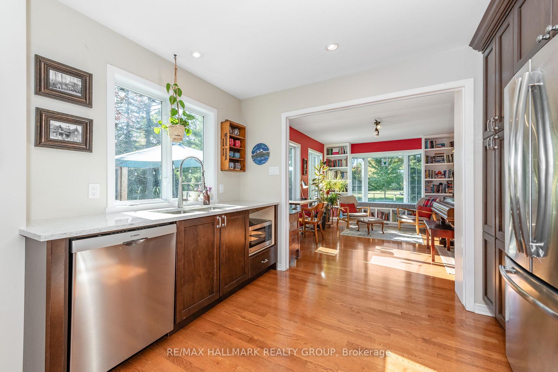Photo 12 of 63 Cherrywood Drive, Ottawa, Arbeatha Park — HOMEH
