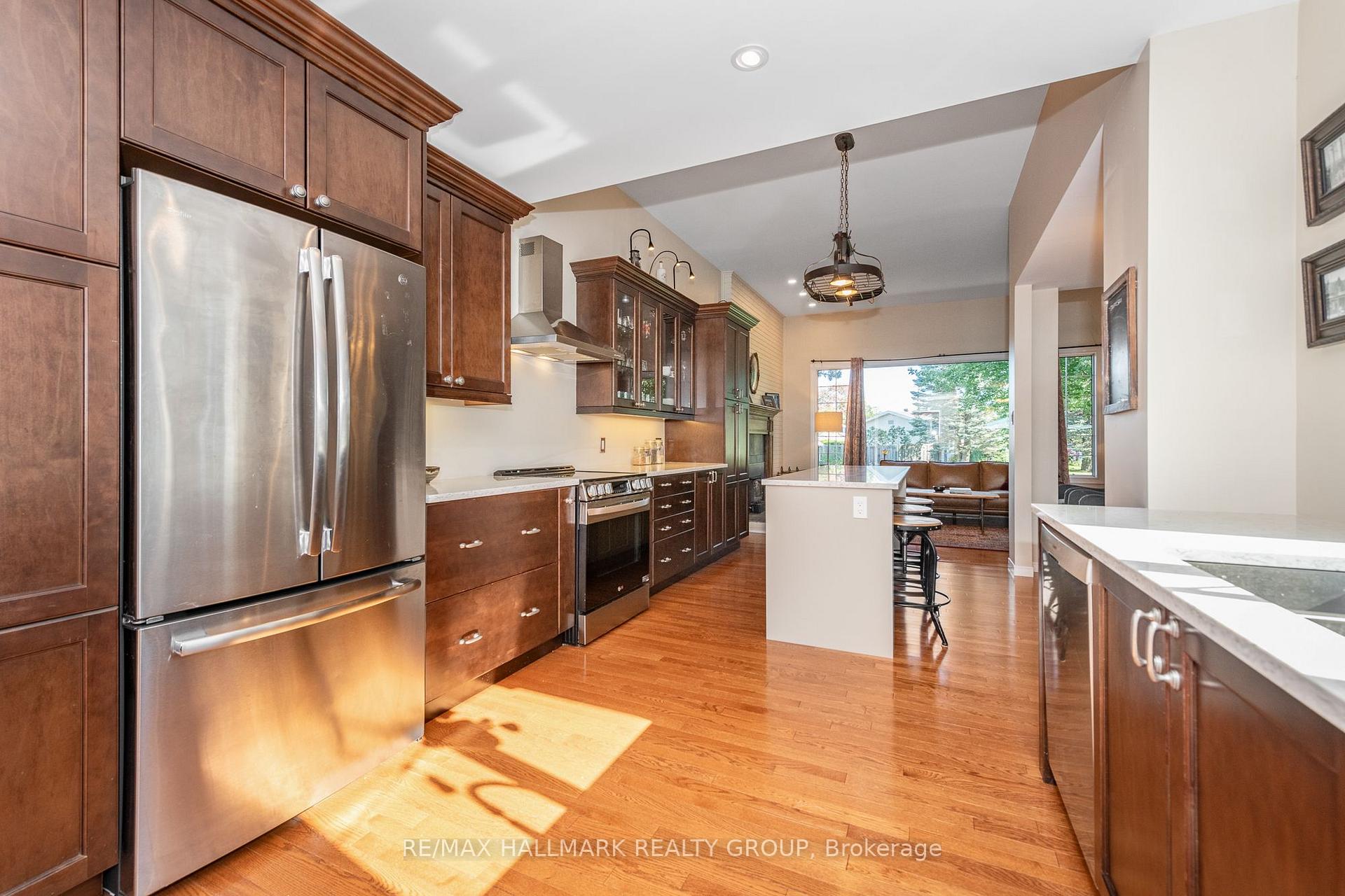 Photo 14 of 63 Cherrywood Drive, Ottawa, Arbeatha Park — HOMEH