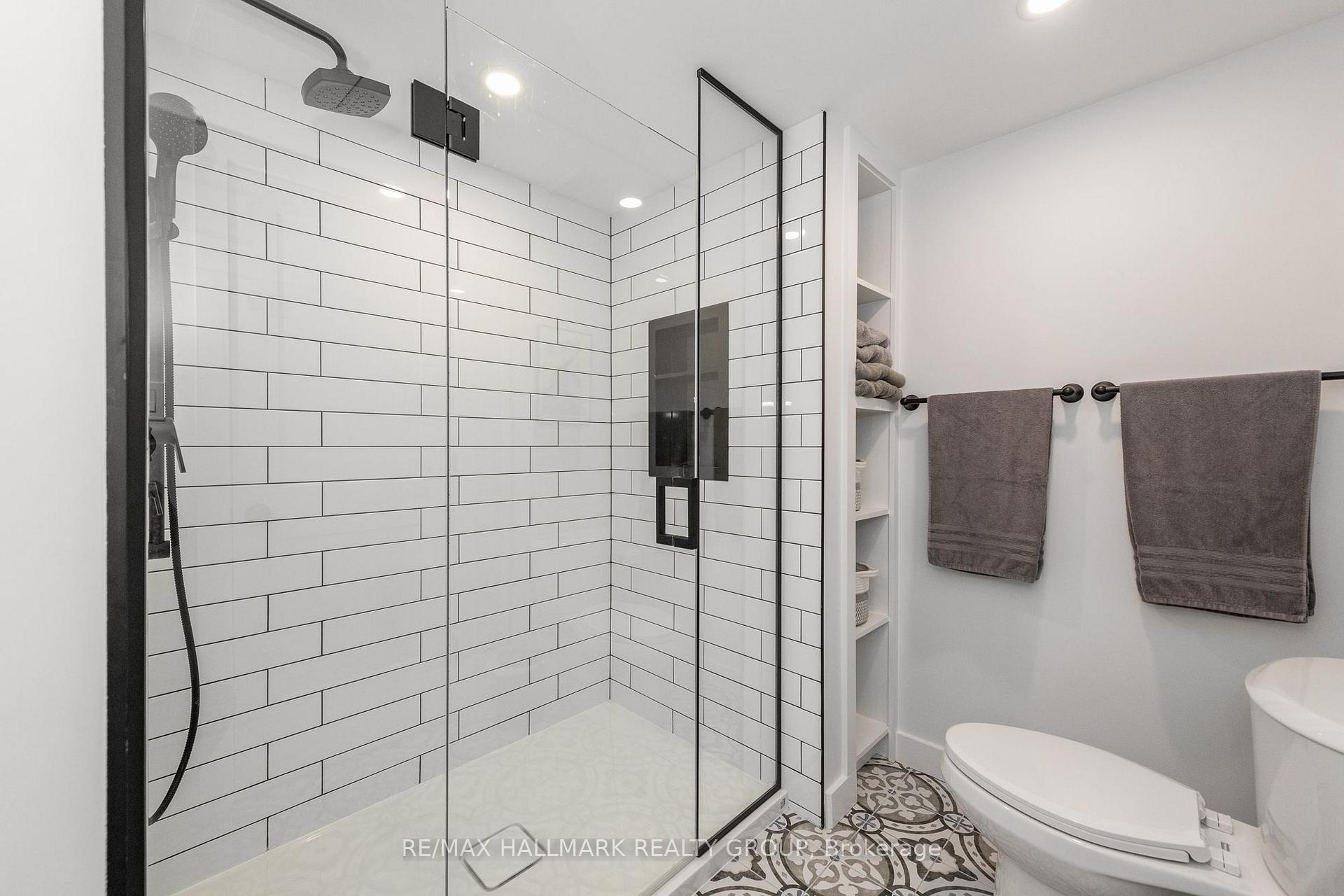 Photo 36 of 63 Cherrywood Drive, Ottawa, Arbeatha Park — HOMEH