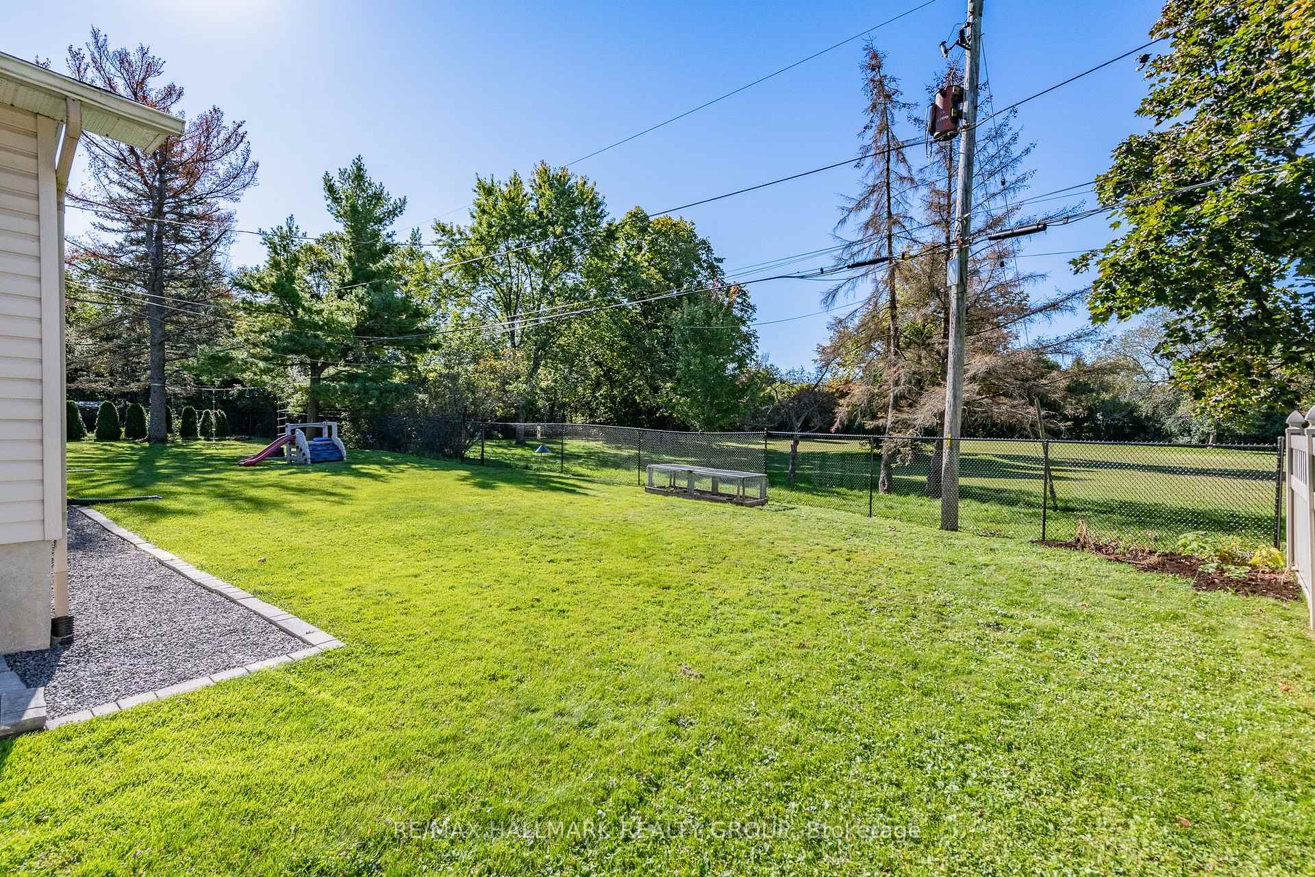Photo 41 of 63 Cherrywood Drive, Ottawa, Arbeatha Park — HOMEH