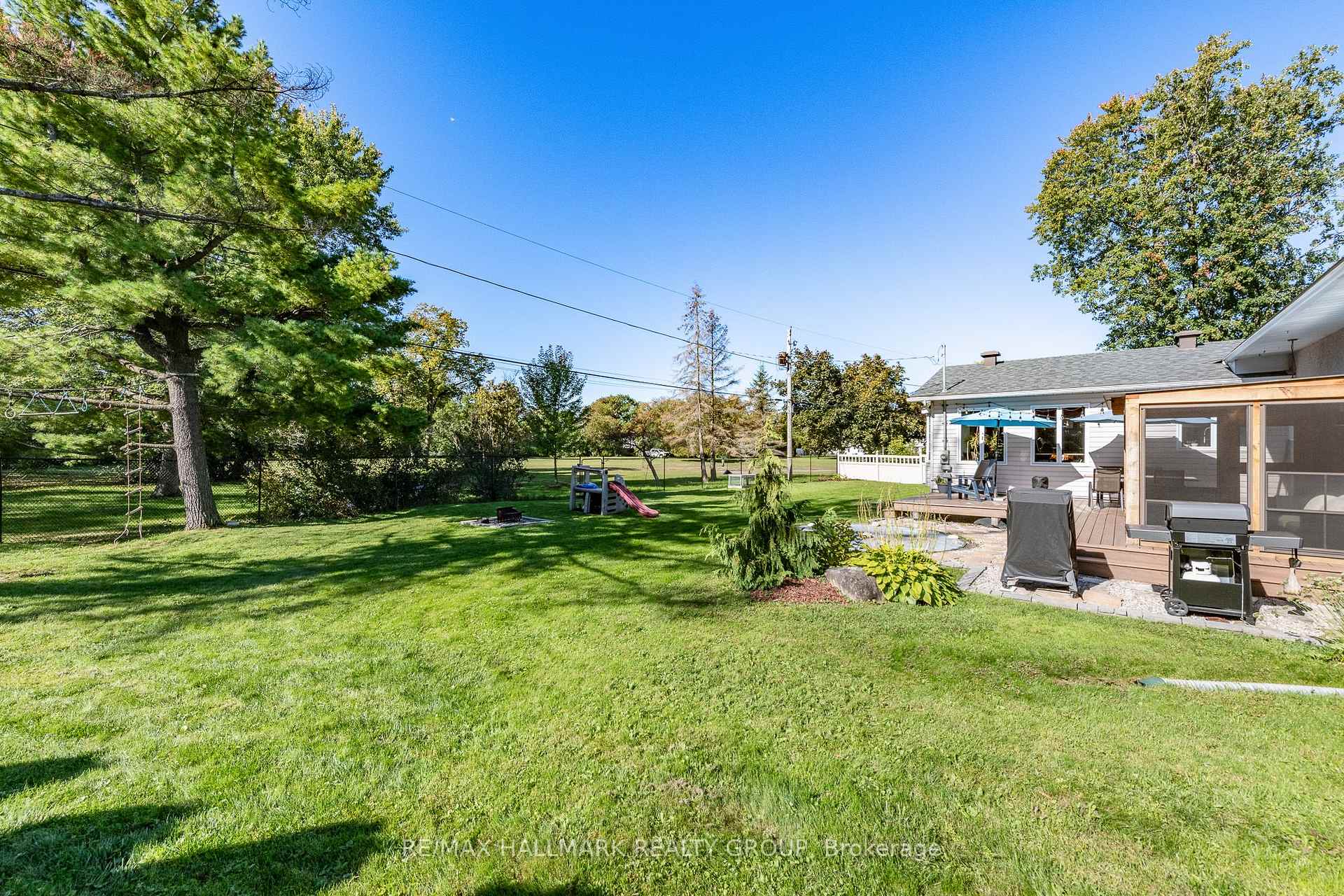 Photo 42 of 63 Cherrywood Drive, Ottawa, Arbeatha Park — HOMEH