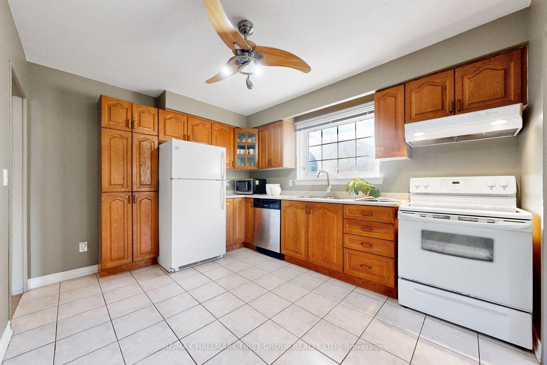 Photo 9 of 789 Hillcrest Road, Pickering, West Shore — HOMEH
