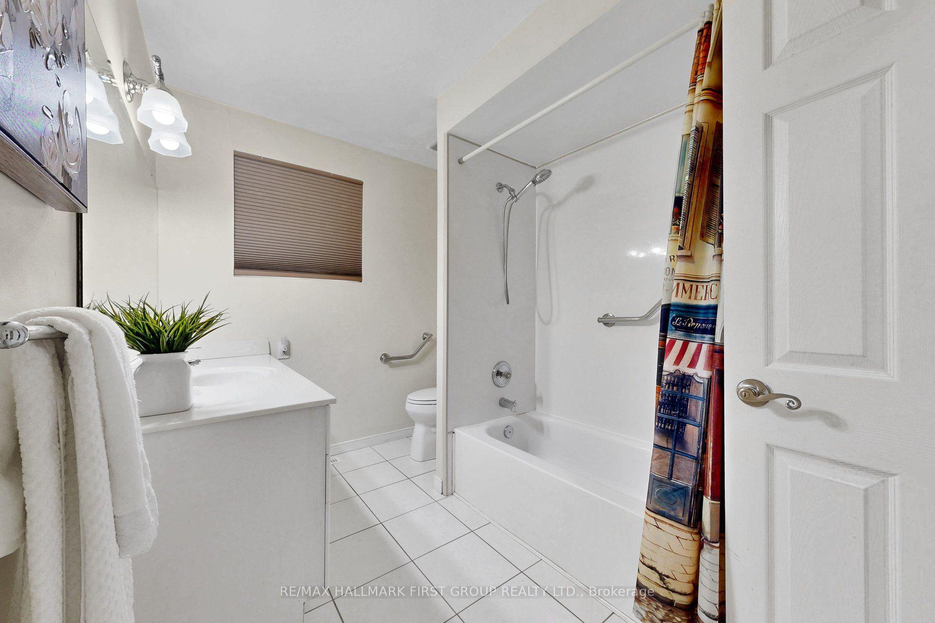 Photo 10 of 789 Hillcrest Road, Pickering, West Shore — HOMEH