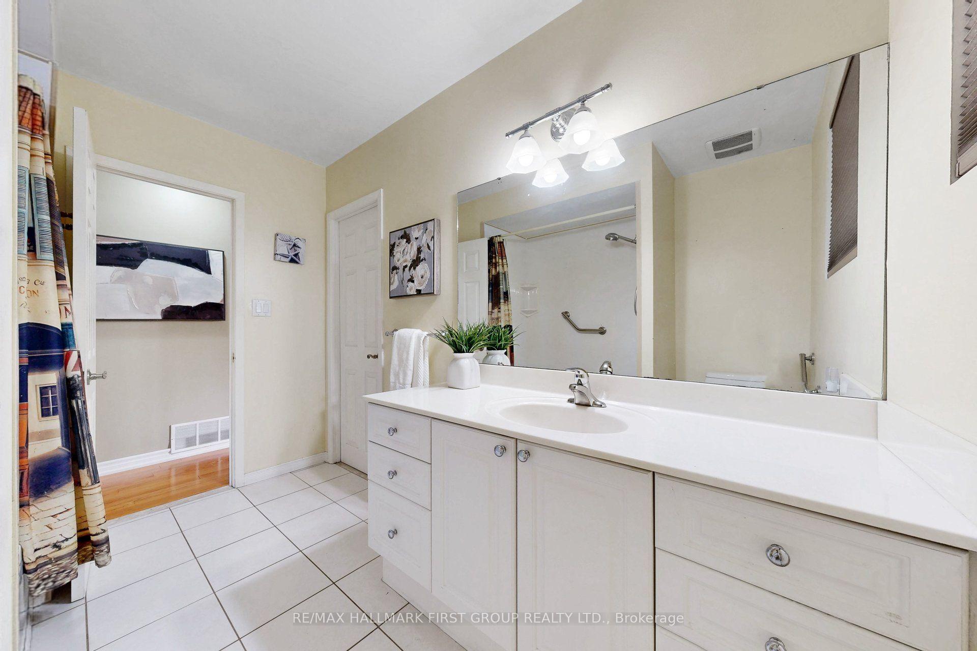Photo 11 of 789 Hillcrest Road, Pickering, West Shore — HOMEH