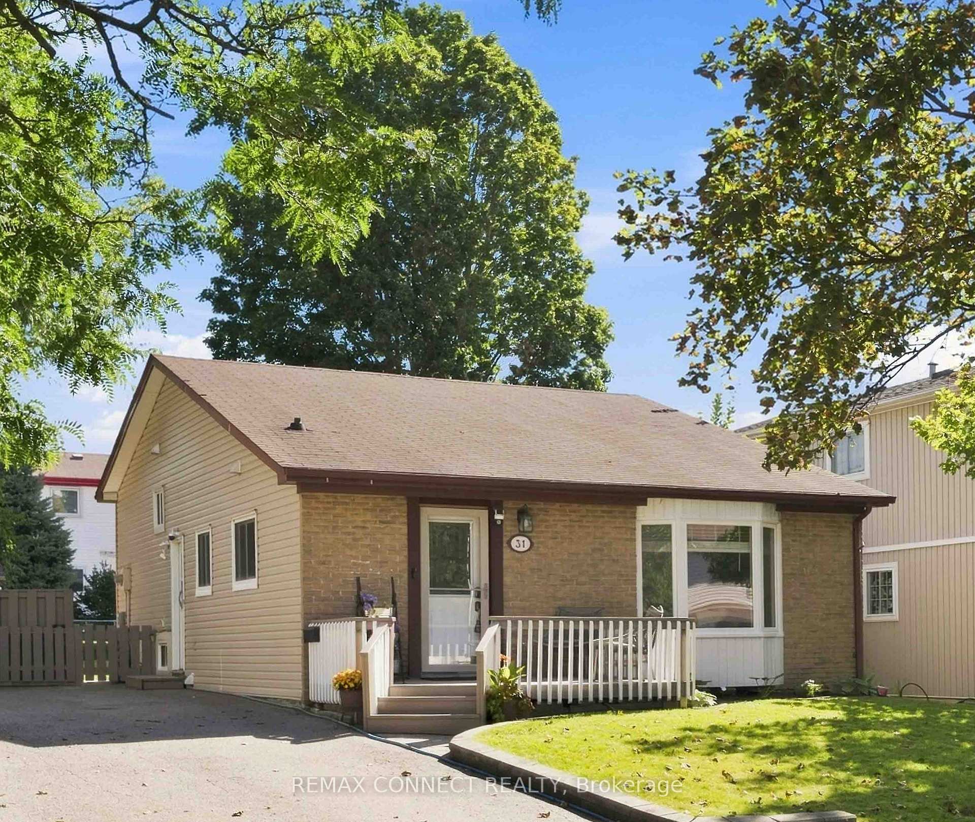 Photo 1 of 31 Roser Crescent, Clarington, Bowmanville — HOMEH