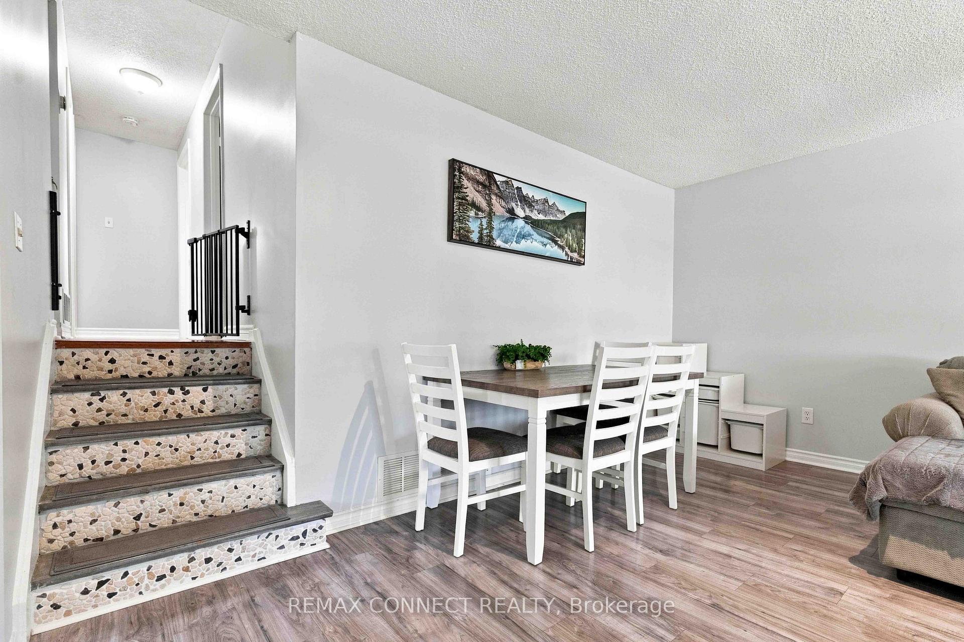 Photo 9 of 31 Roser Crescent, Clarington, Bowmanville — HOMEH
