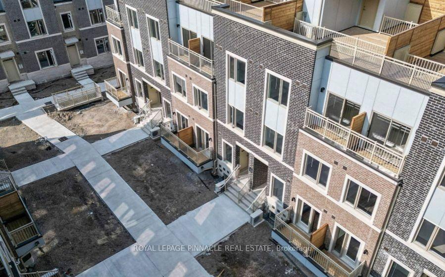 Photo 11 of Unit TH177, 151 Honeycrisp Crescent, Vaughan, Maple — HOMEH
