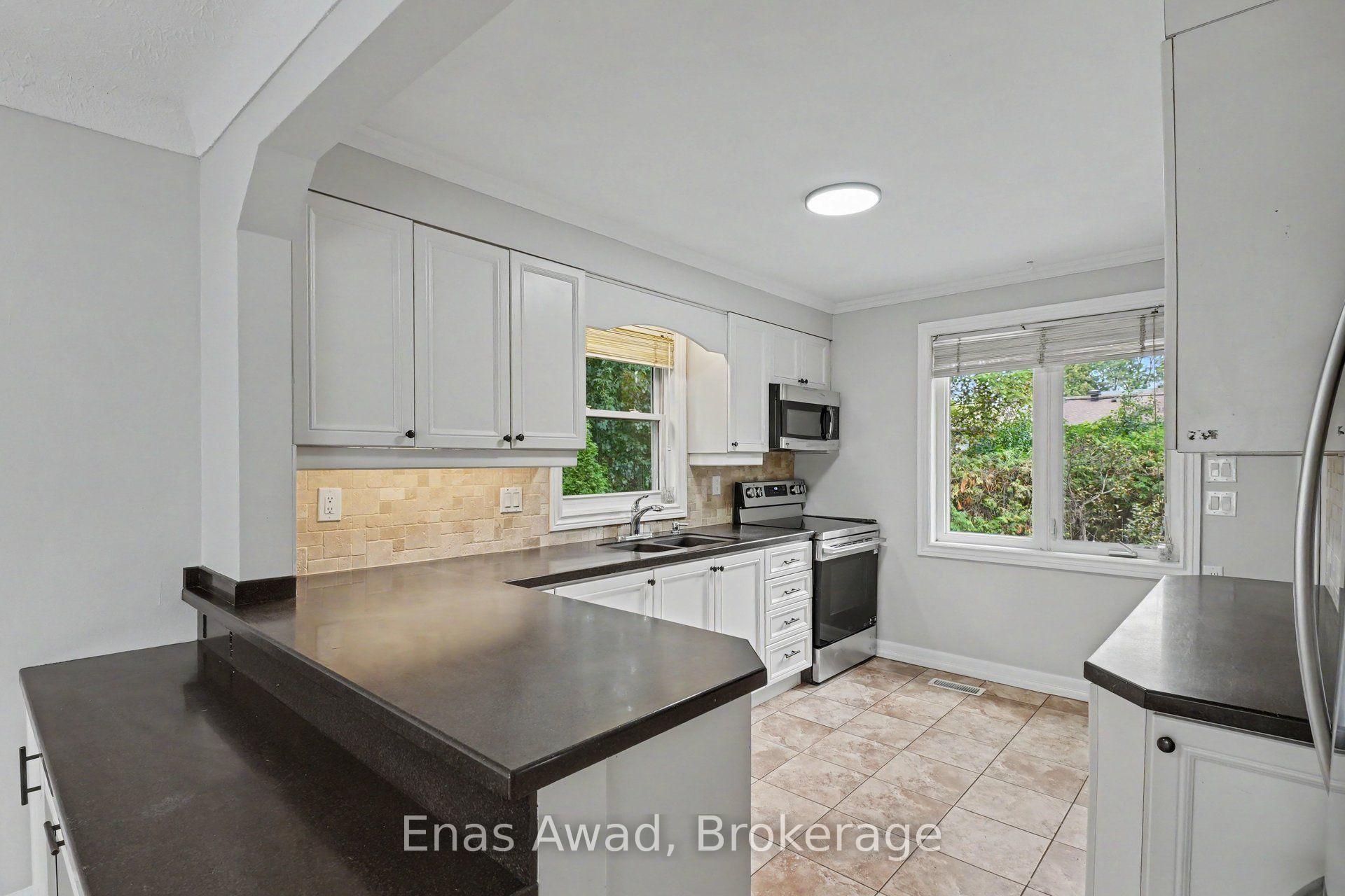 Photo 5 of 23 Meadowlands Drive W, Ottawa, Meadowlands/St. Claire Gardens — HOMEH
