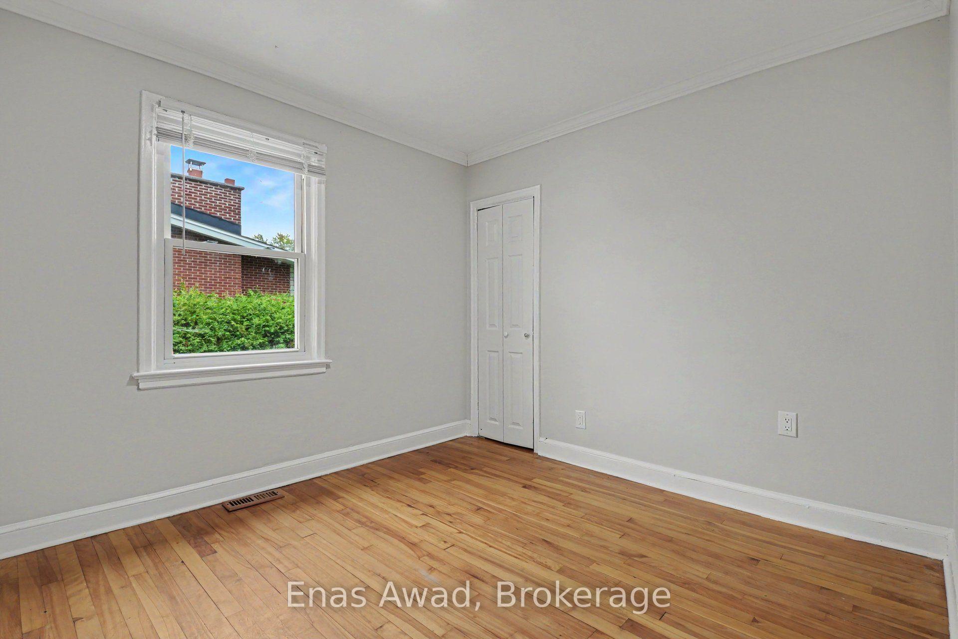 Photo 6 of 23 Meadowlands Drive W, Ottawa, Meadowlands/St. Claire Gardens — HOMEH
