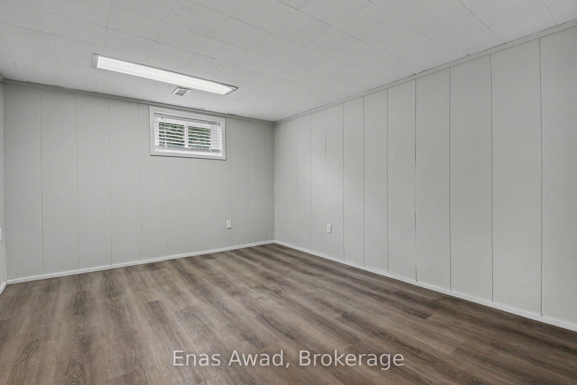 Photo 10 of 23 Meadowlands Drive W, Ottawa, Meadowlands/St. Claire Gardens — HOMEH
