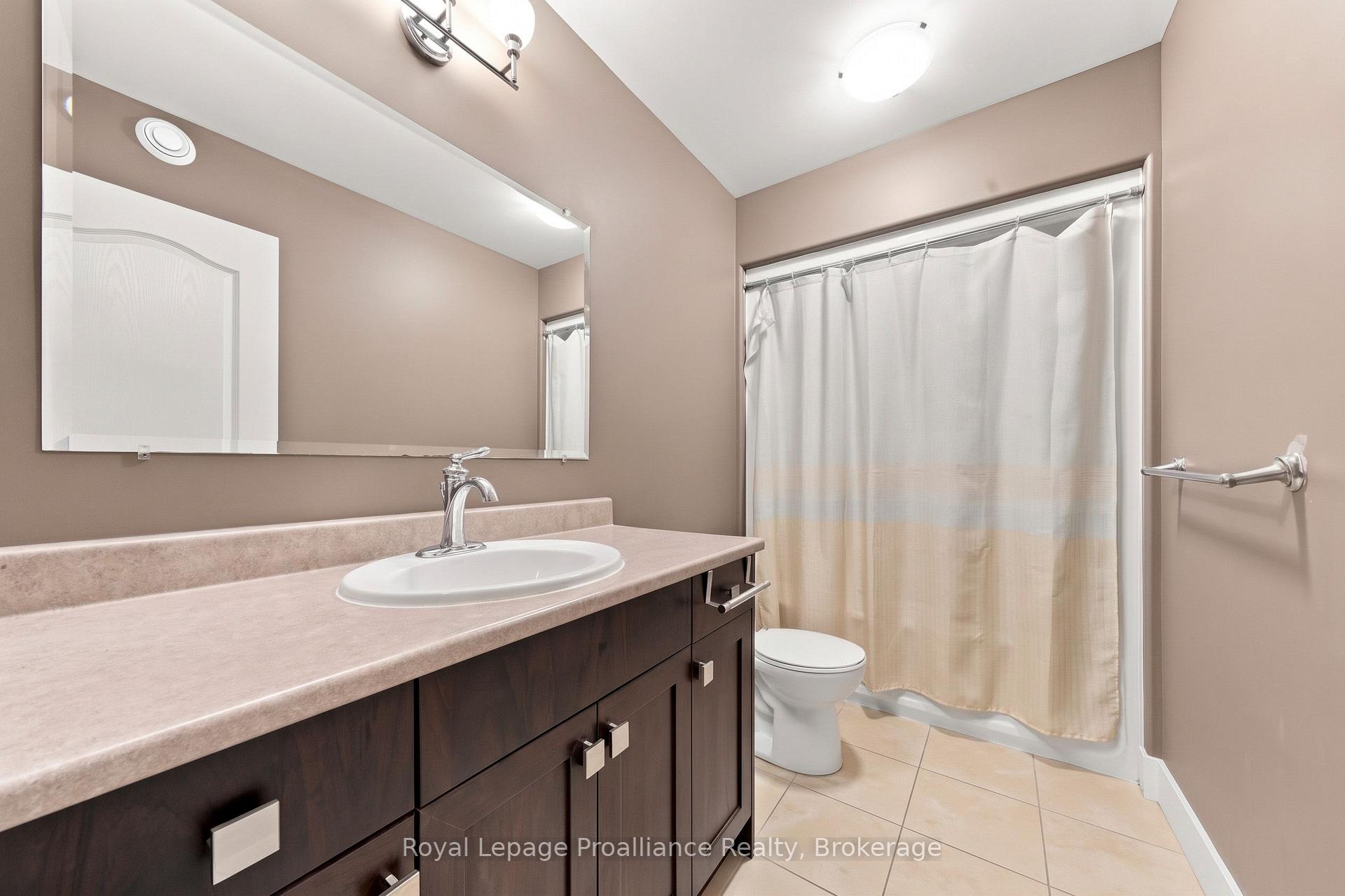 Photo 15 of 56 Cavendish Drive, Belleville, Thurlow Ward — HOMEH