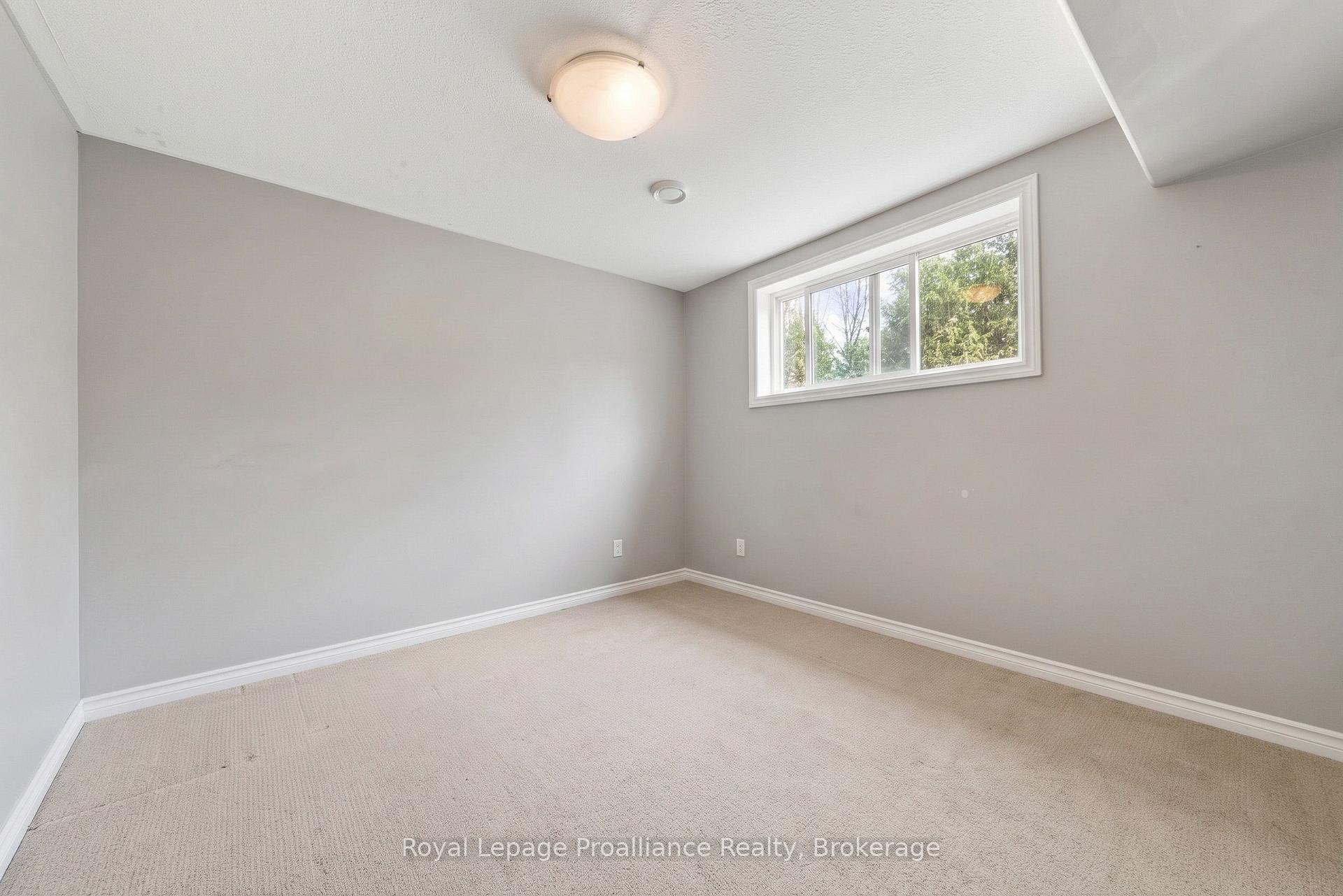 Photo 18 of 56 Cavendish Drive, Belleville, Thurlow Ward — HOMEH