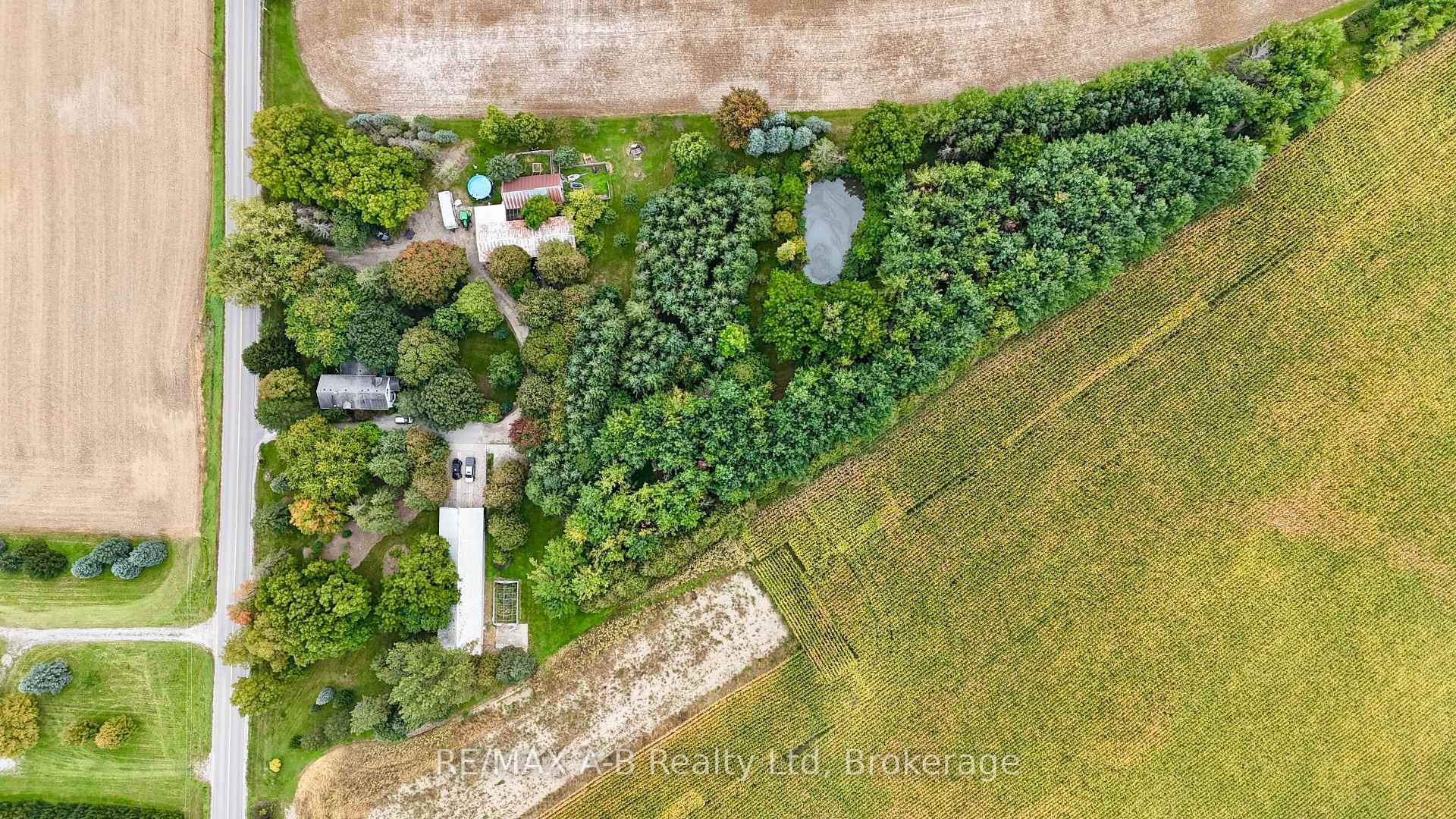 Photo 6 of 4811 Whalen Line, Lucan Biddulph, Prospect Hill — HOMEH