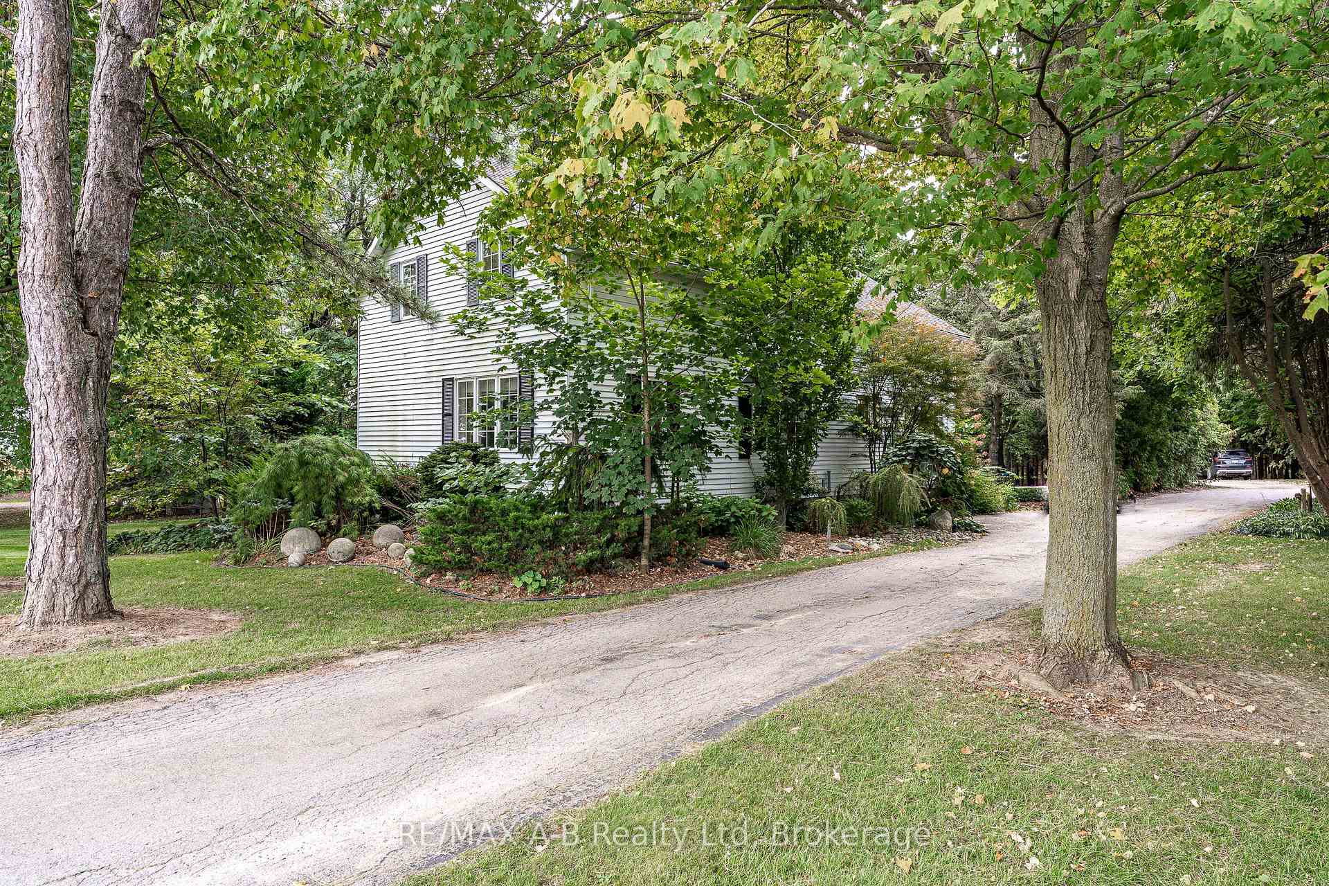 Photo 8 of 4811 Whalen Line, Lucan Biddulph, Prospect Hill — HOMEH