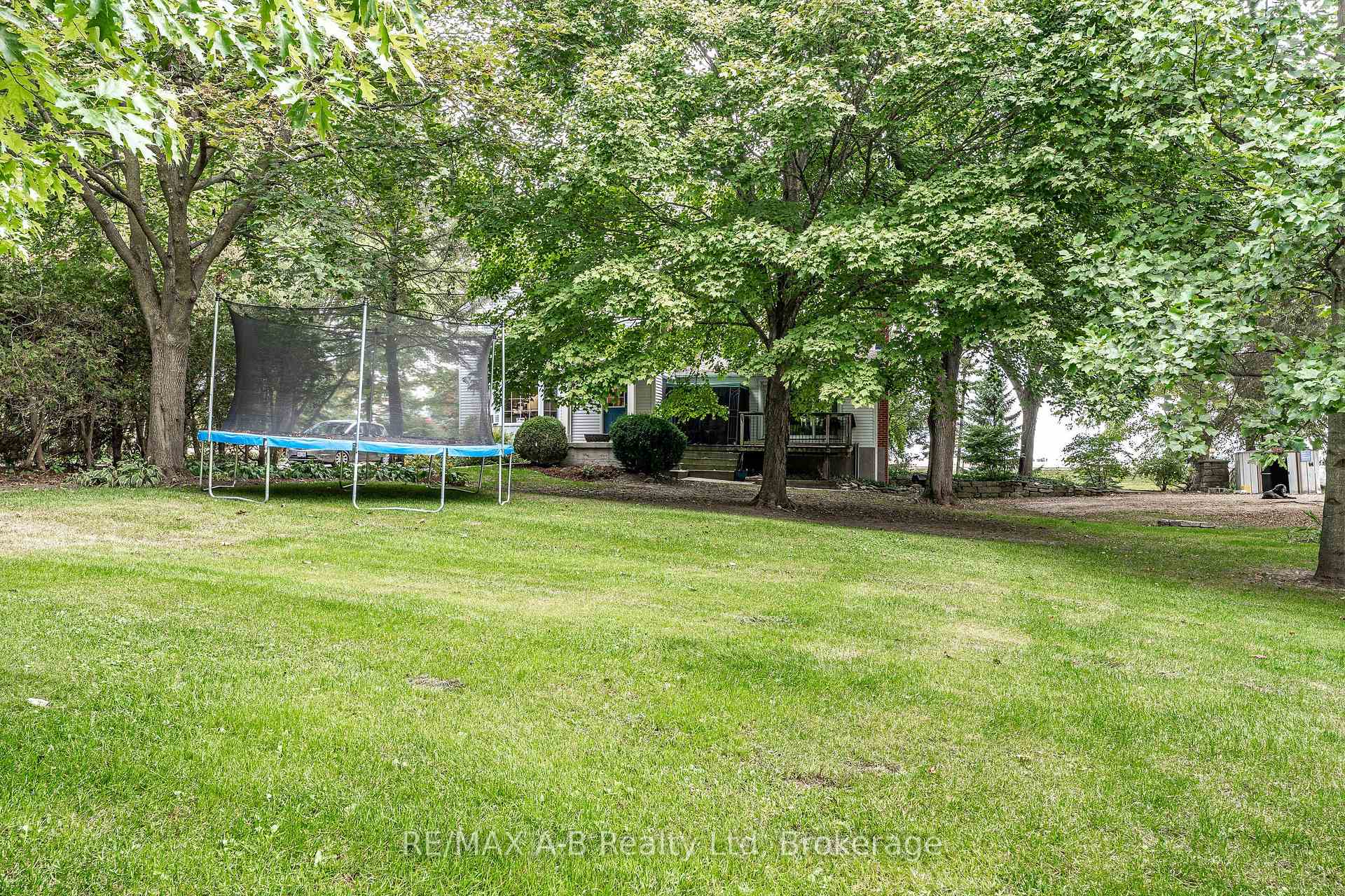 Photo 14 of 4811 Whalen Line, Lucan Biddulph, Prospect Hill — HOMEH