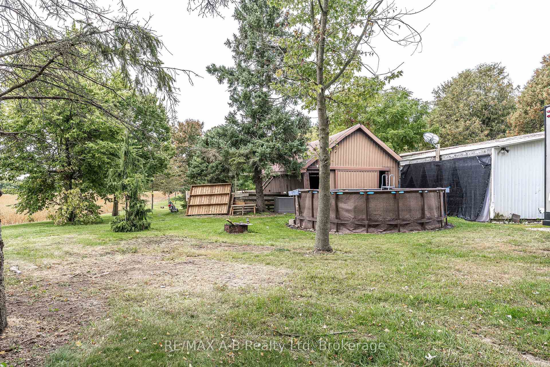 Photo 18 of 4811 Whalen Line, Lucan Biddulph, Prospect Hill — HOMEH