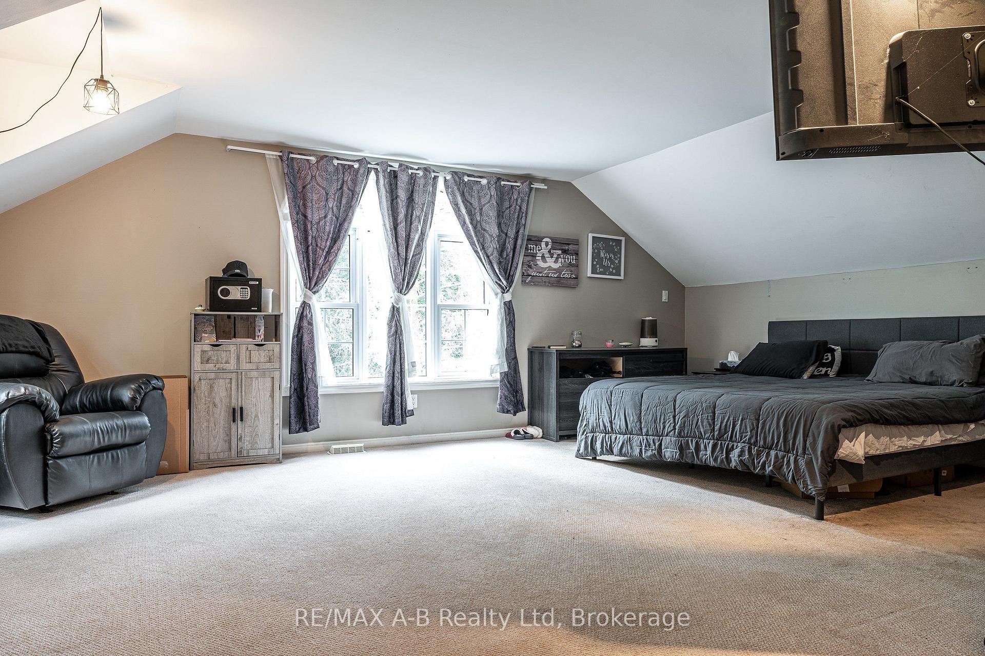Photo 41 of 4811 Whalen Line, Lucan Biddulph, Prospect Hill — HOMEH