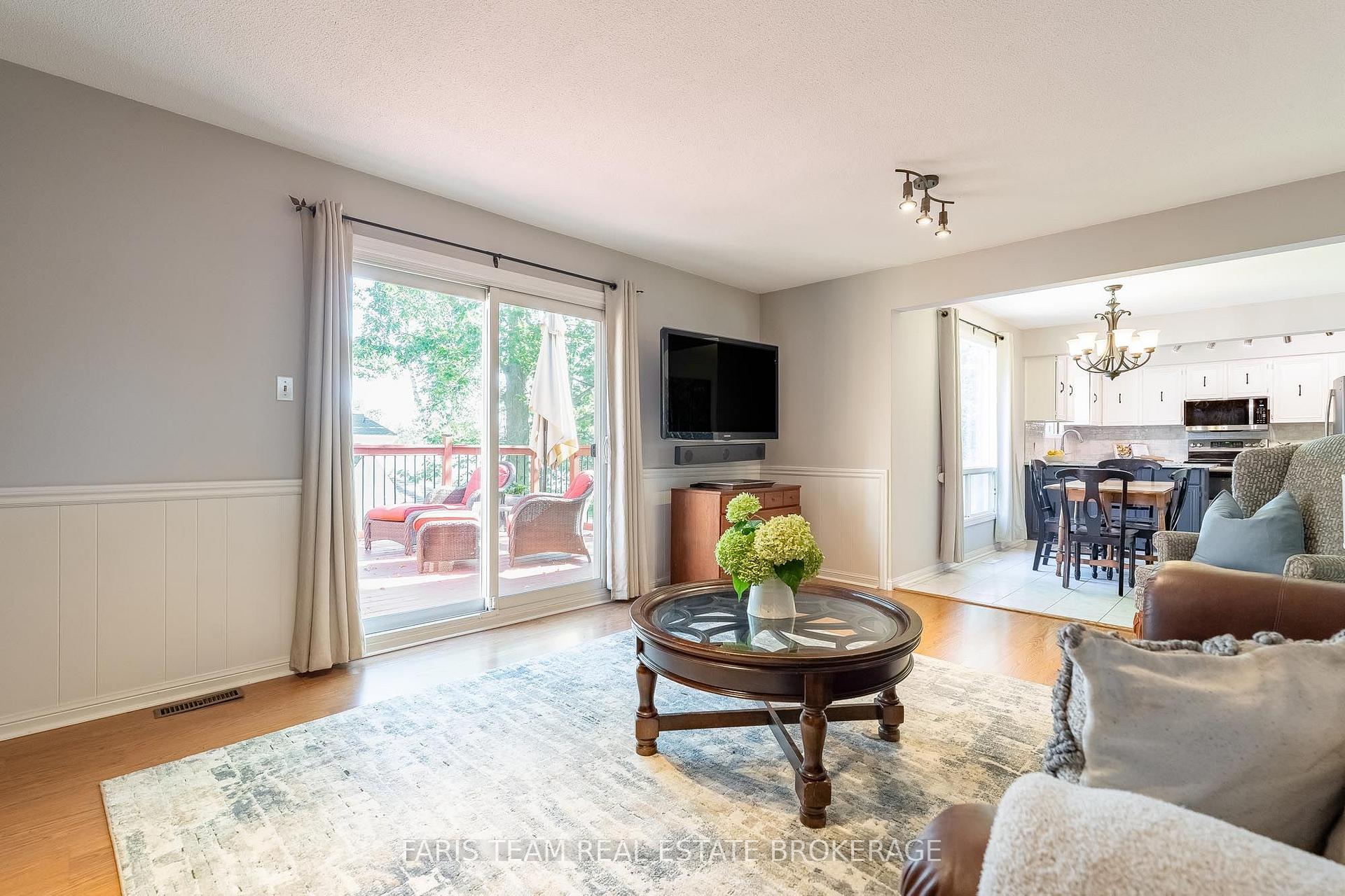 Photo 15 of 1 Susan Place, Barrie, Sunnidale — HOMEH