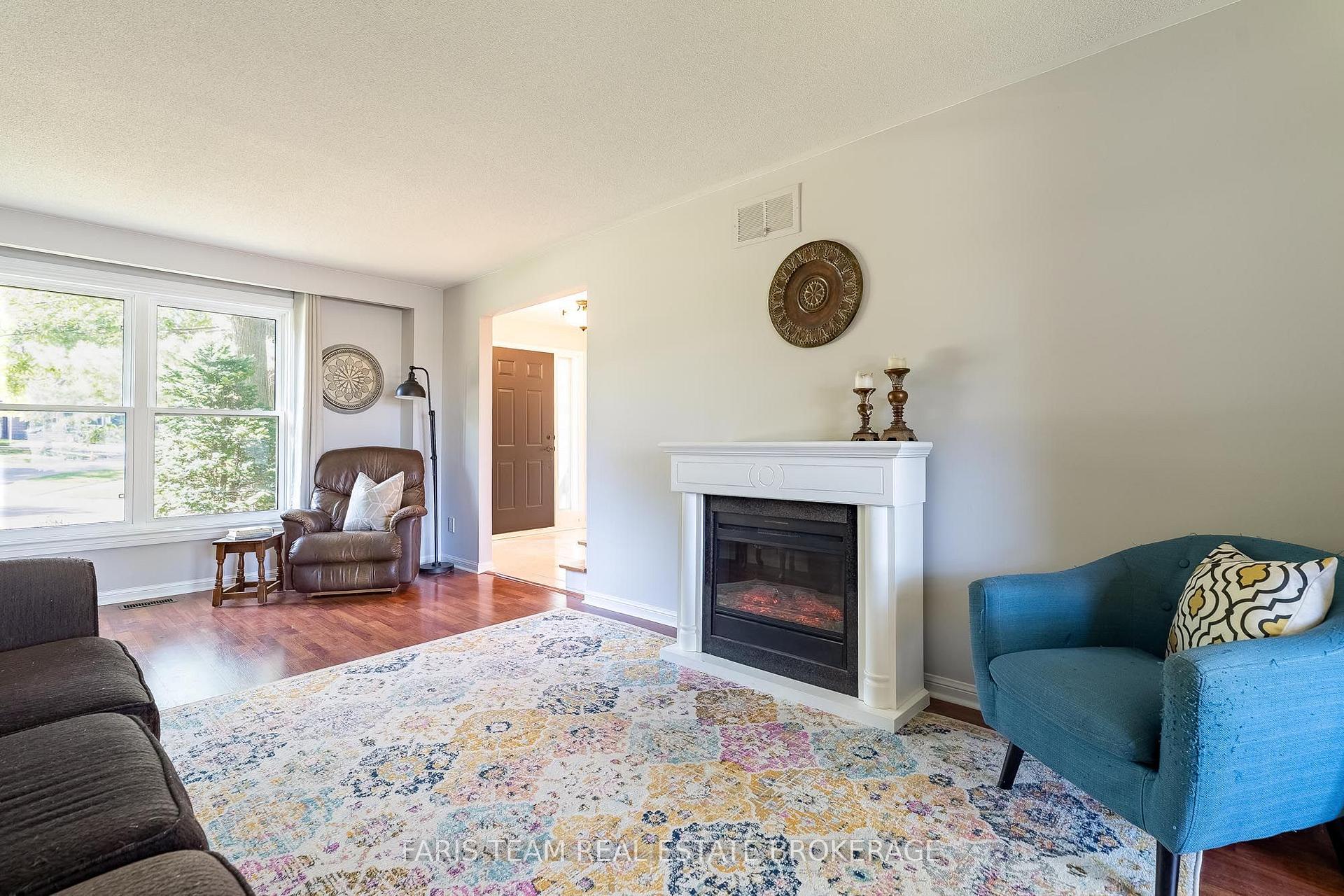 Photo 17 of 1 Susan Place, Barrie, Sunnidale — HOMEH