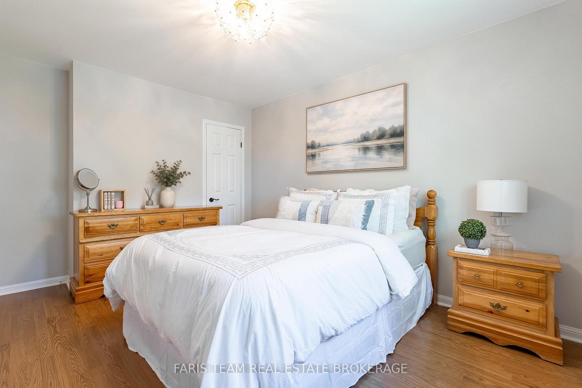 Photo 26 of 1 Susan Place, Barrie, Sunnidale — HOMEH