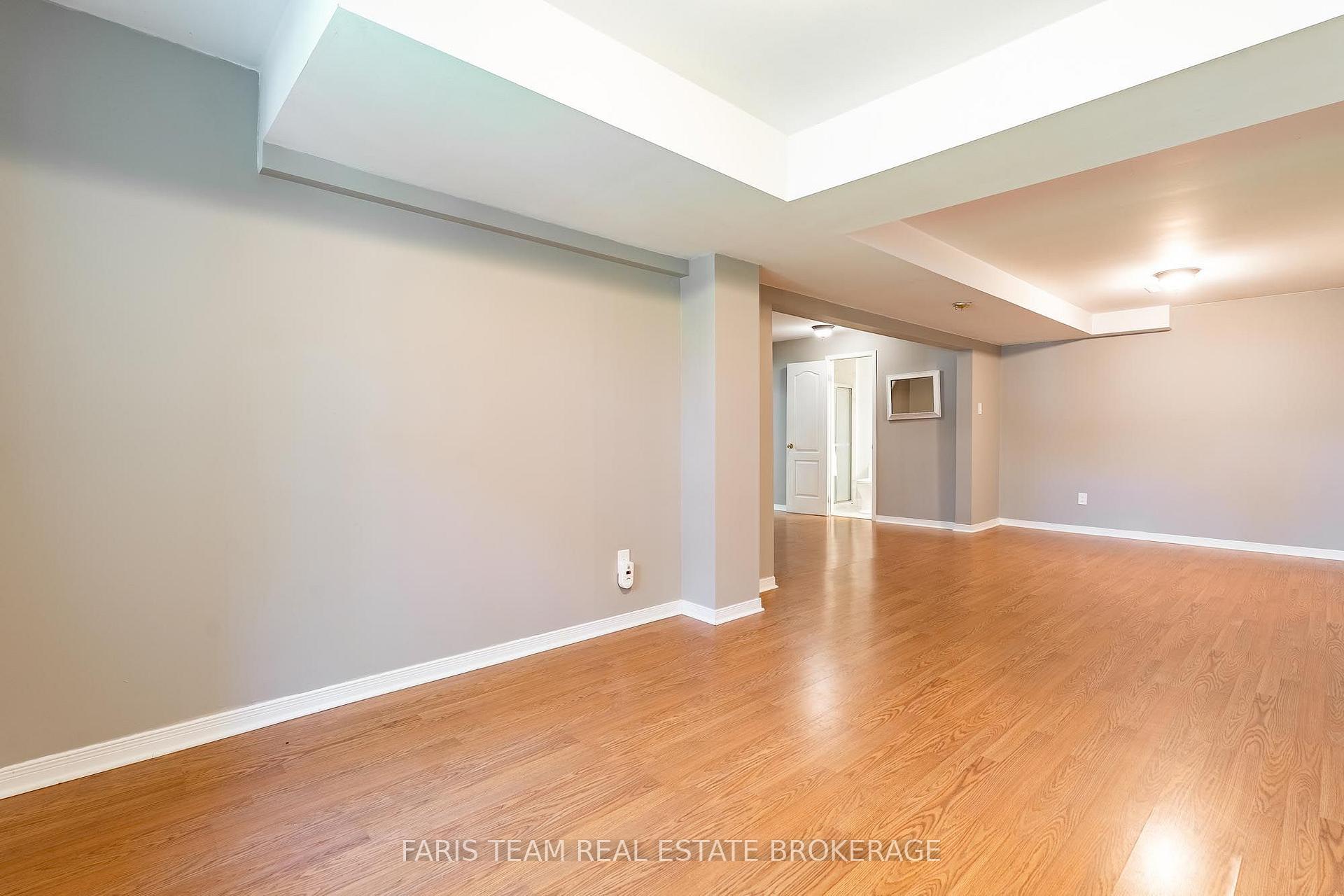 Photo 31 of 1 Susan Place, Barrie, Sunnidale — HOMEH