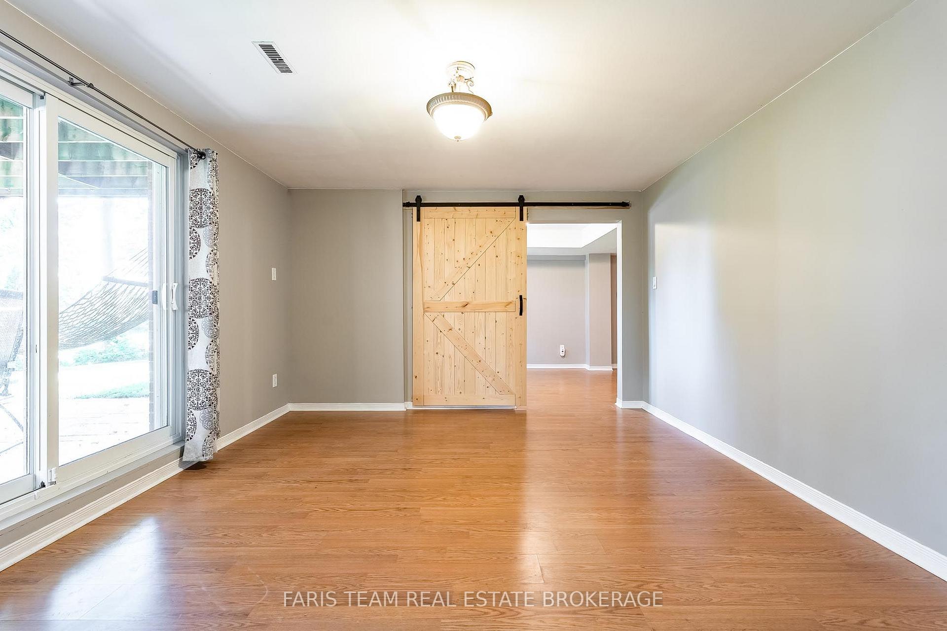 Photo 33 of 1 Susan Place, Barrie, Sunnidale — HOMEH
