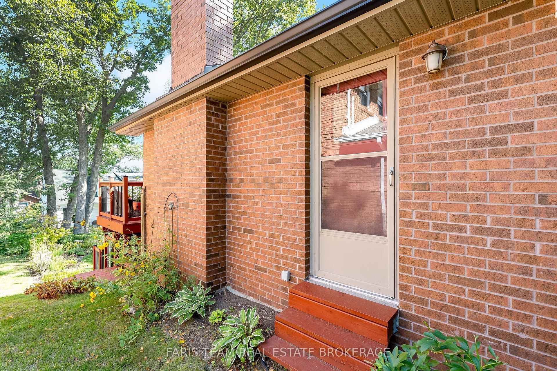Photo 37 of 1 Susan Place, Barrie, Sunnidale — HOMEH