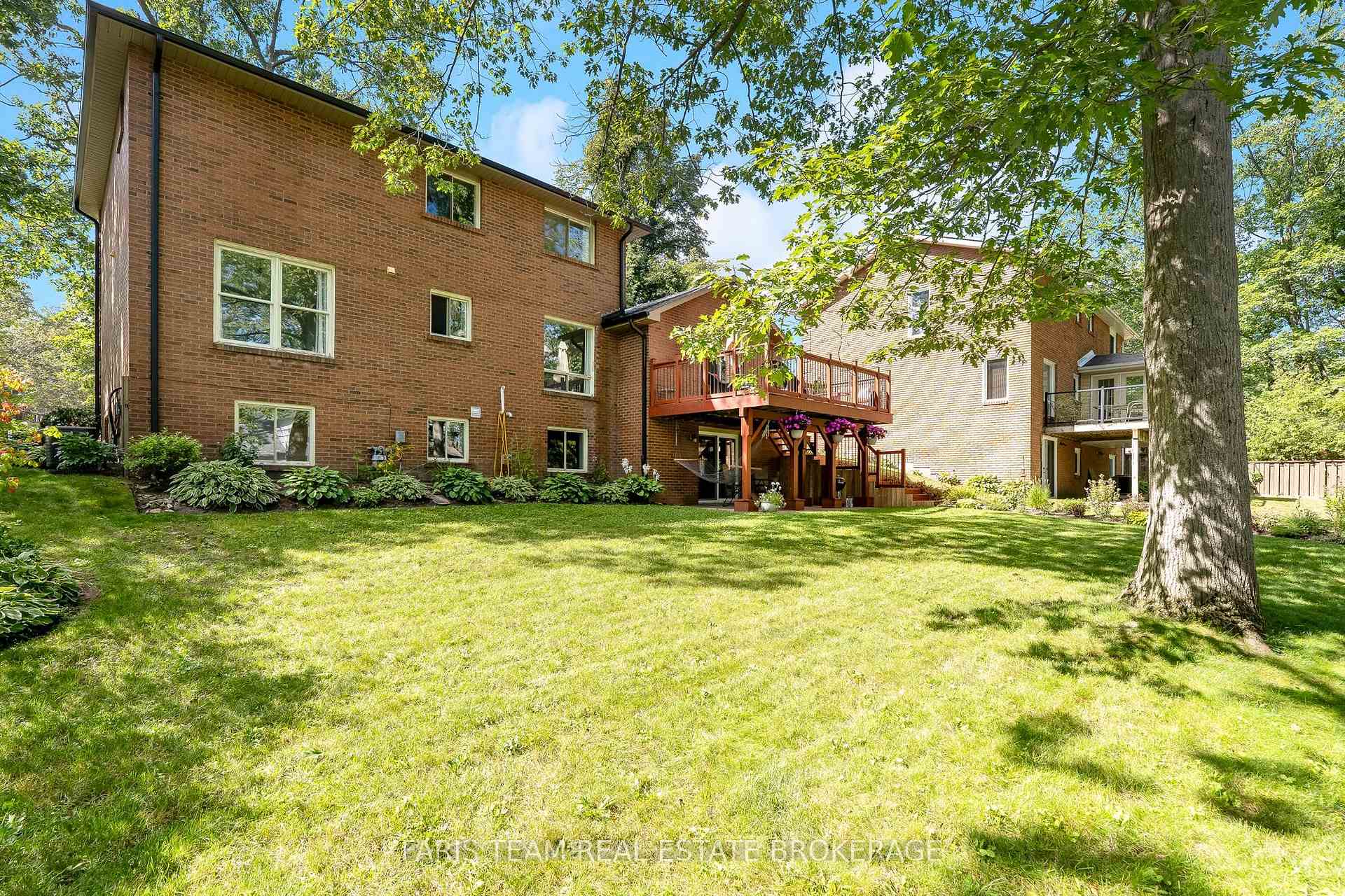Photo 44 of 1 Susan Place, Barrie, Sunnidale — HOMEH