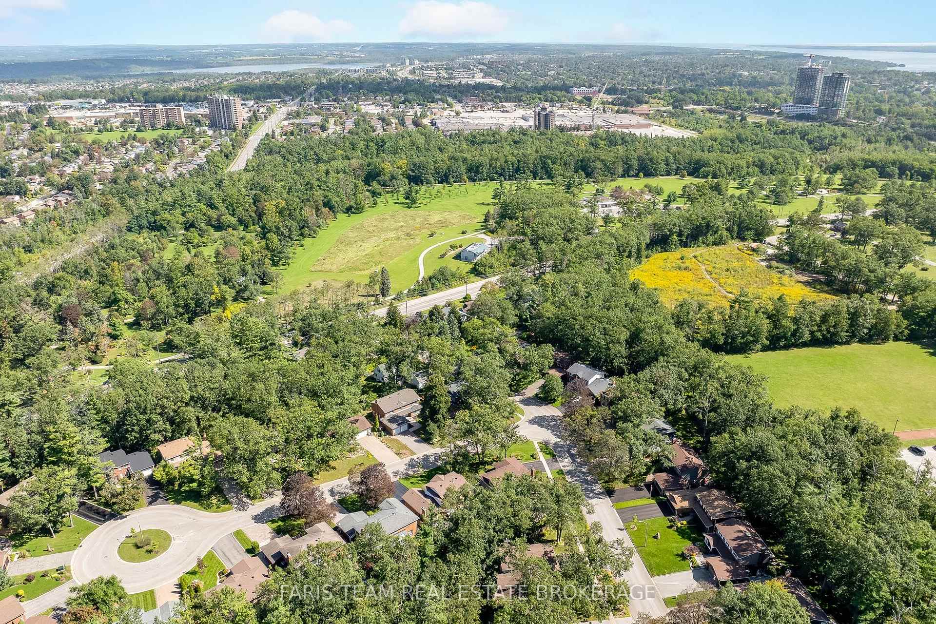 Photo 47 of 1 Susan Place, Barrie, Sunnidale — HOMEH