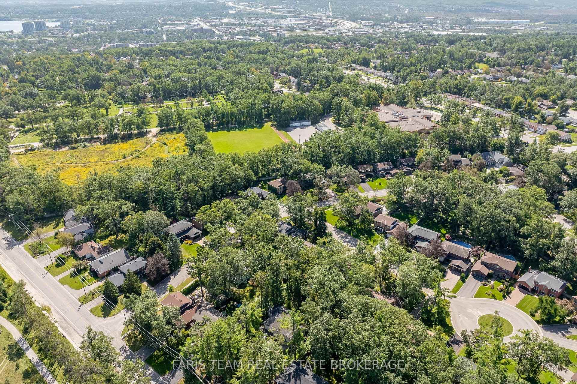 Photo 48 of 1 Susan Place, Barrie, Sunnidale — HOMEH