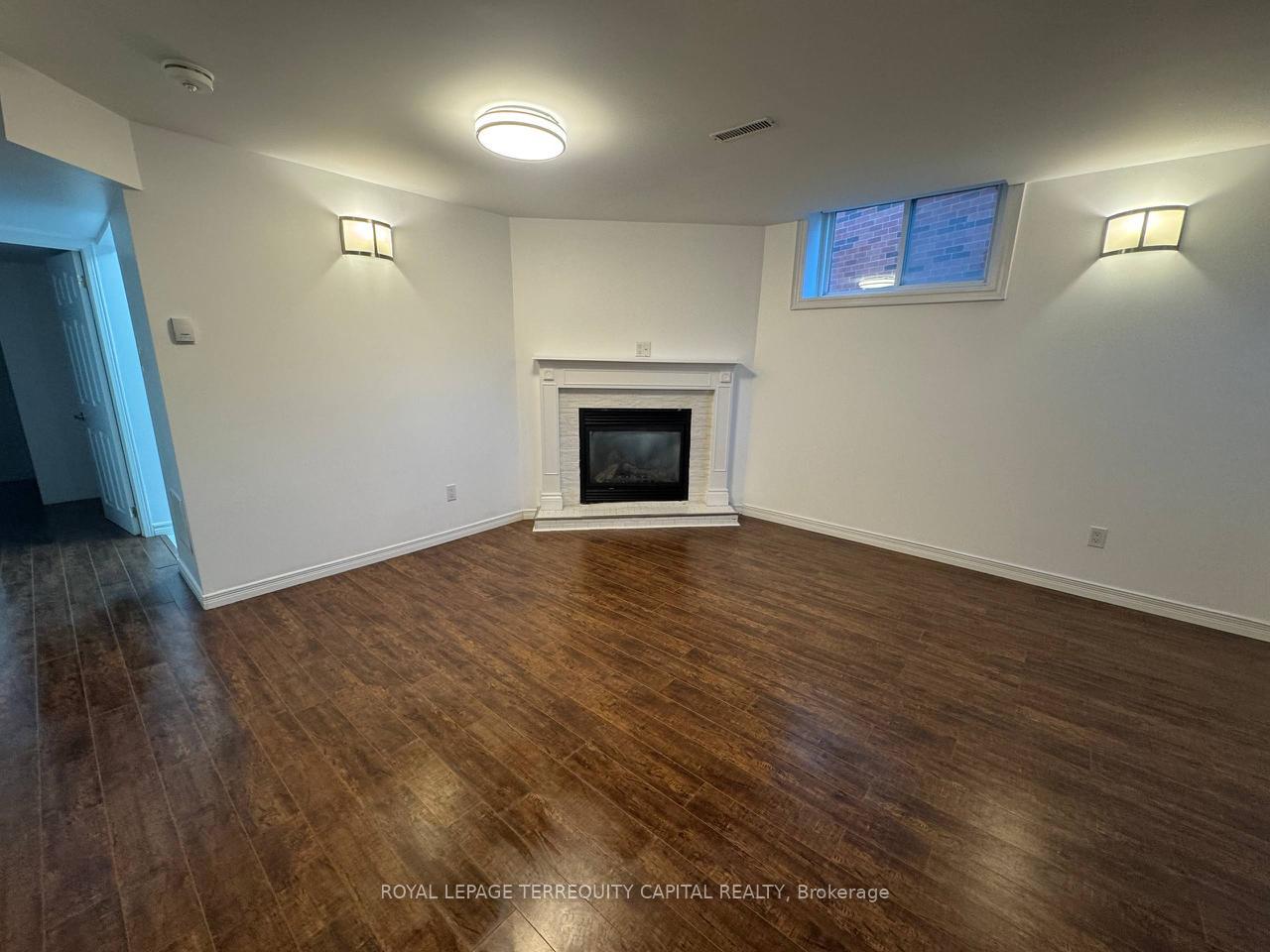 Photo 4 of Unit Lower, 64 Copeman Crescent, Barrie, Painswick North — HOMEH