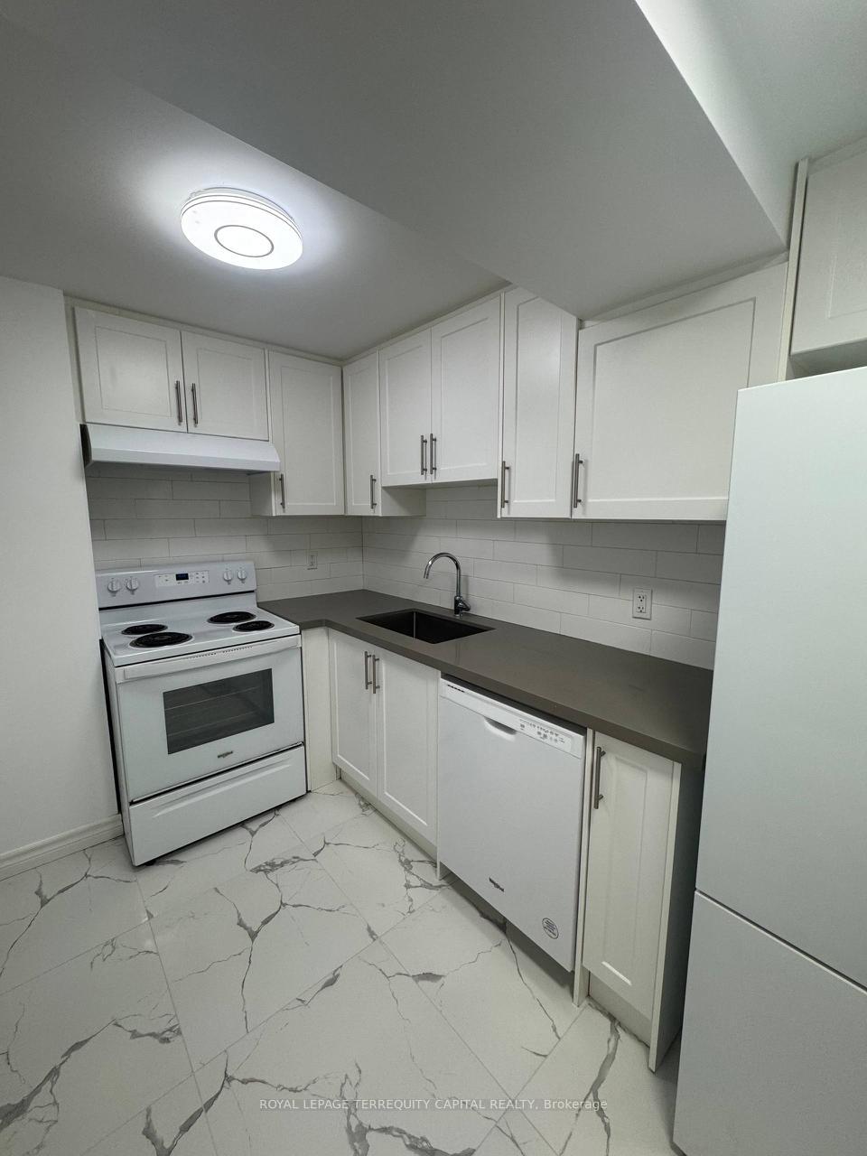 Photo 7 of Unit Lower, 64 Copeman Crescent, Barrie, Painswick North — HOMEH