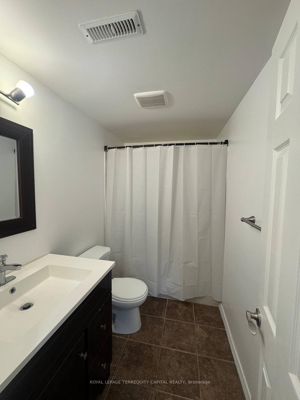 Photo 12 of Unit Lower, 64 Copeman Crescent, Barrie, Painswick North — HOMEH