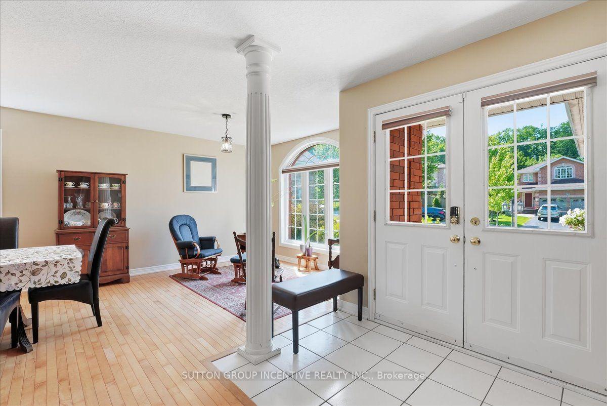 Photo 7 of 200 Cumming Drive, Barrie, Ardagh — HOMEH