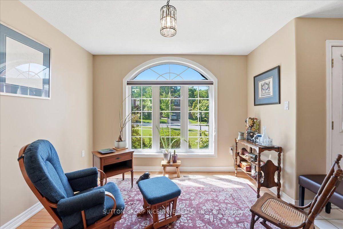 Photo 8 of 200 Cumming Drive, Barrie, Ardagh — HOMEH