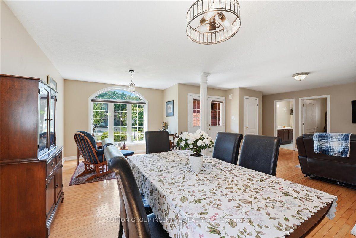 Photo 9 of 200 Cumming Drive, Barrie, Ardagh — HOMEH