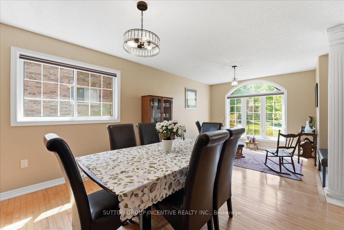 Photo 10 of 200 Cumming Drive, Barrie, Ardagh — HOMEH